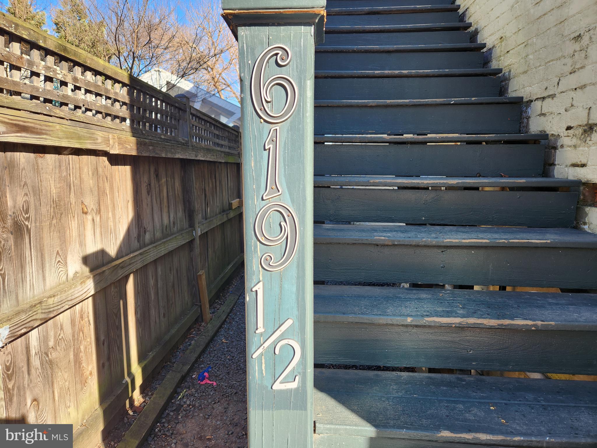 HISTORIC  DOWNTOWN FREDERICKSBURG - Residential Lease