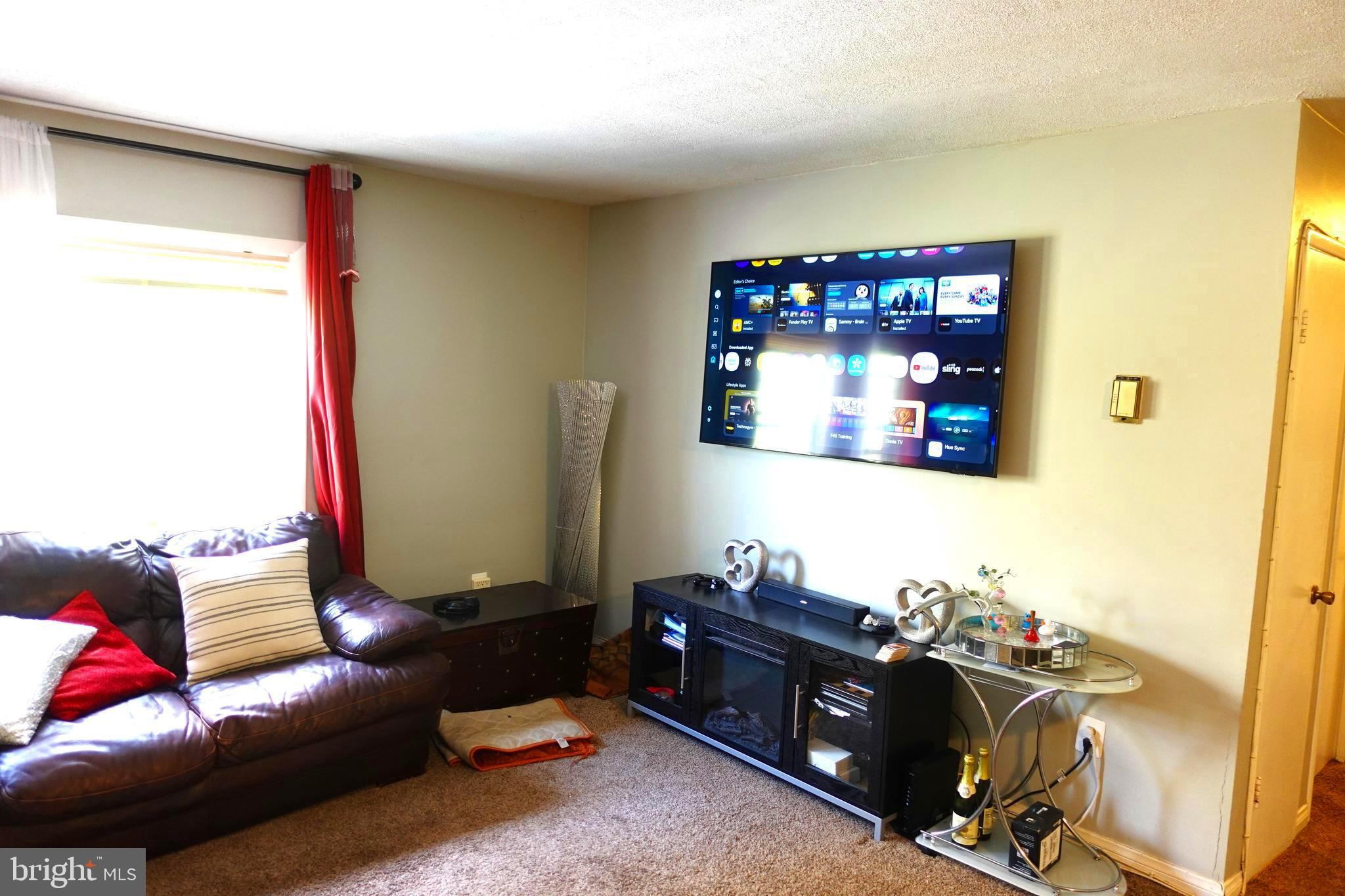 MONTPELIER VILLAGE - Residential