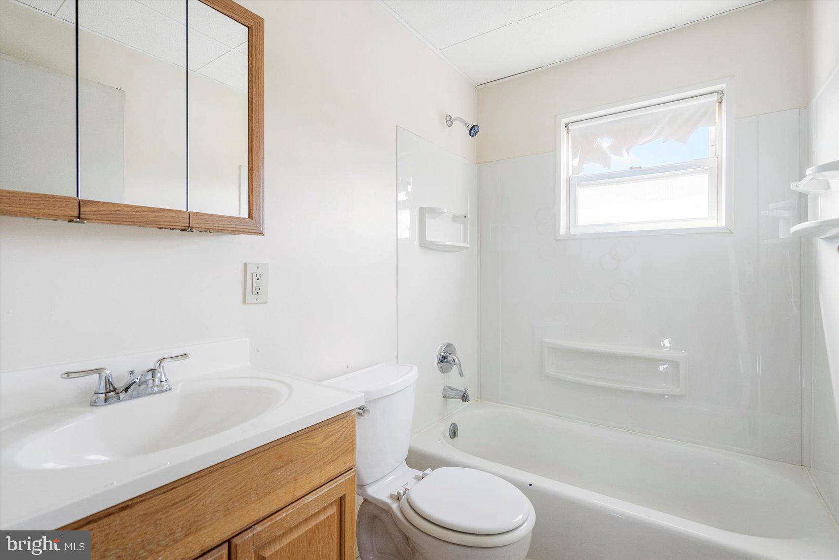 COUNTY RIDGE - Residential