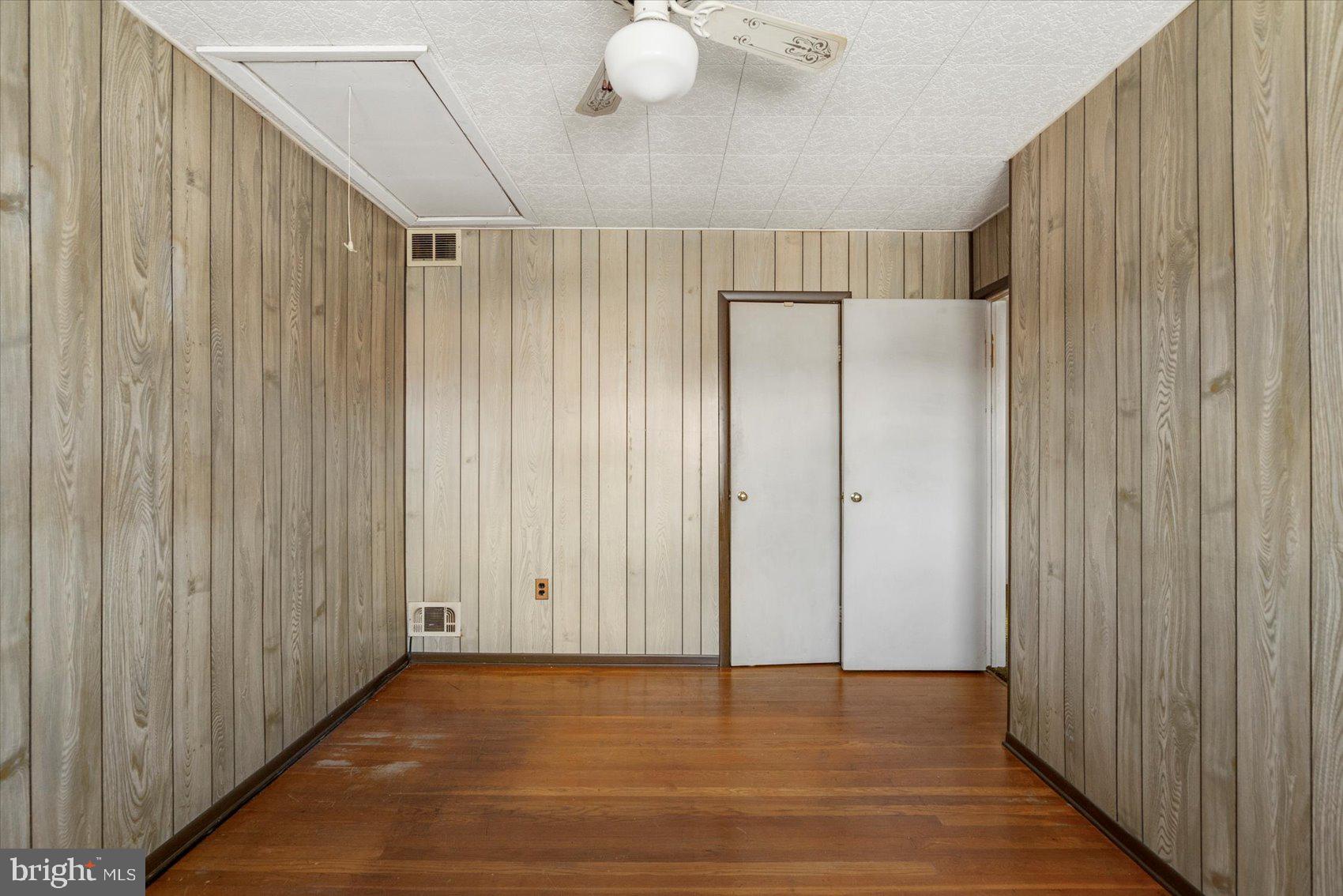 COUNTY RIDGE - Residential