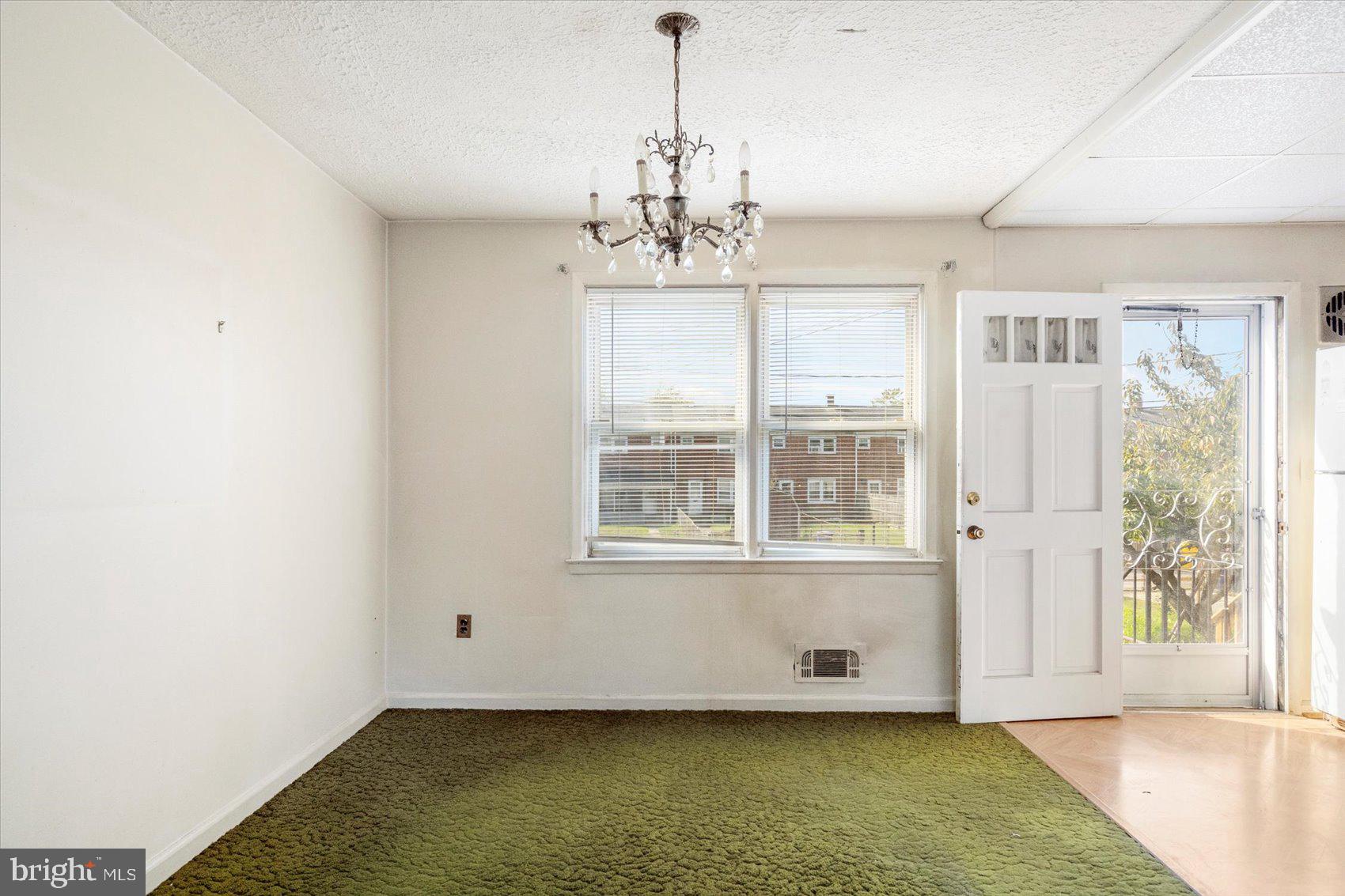 COUNTY RIDGE - Residential