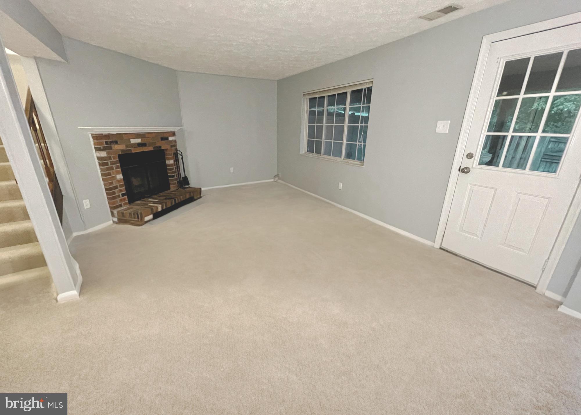 NEWINGTON FOREST - Residential Lease