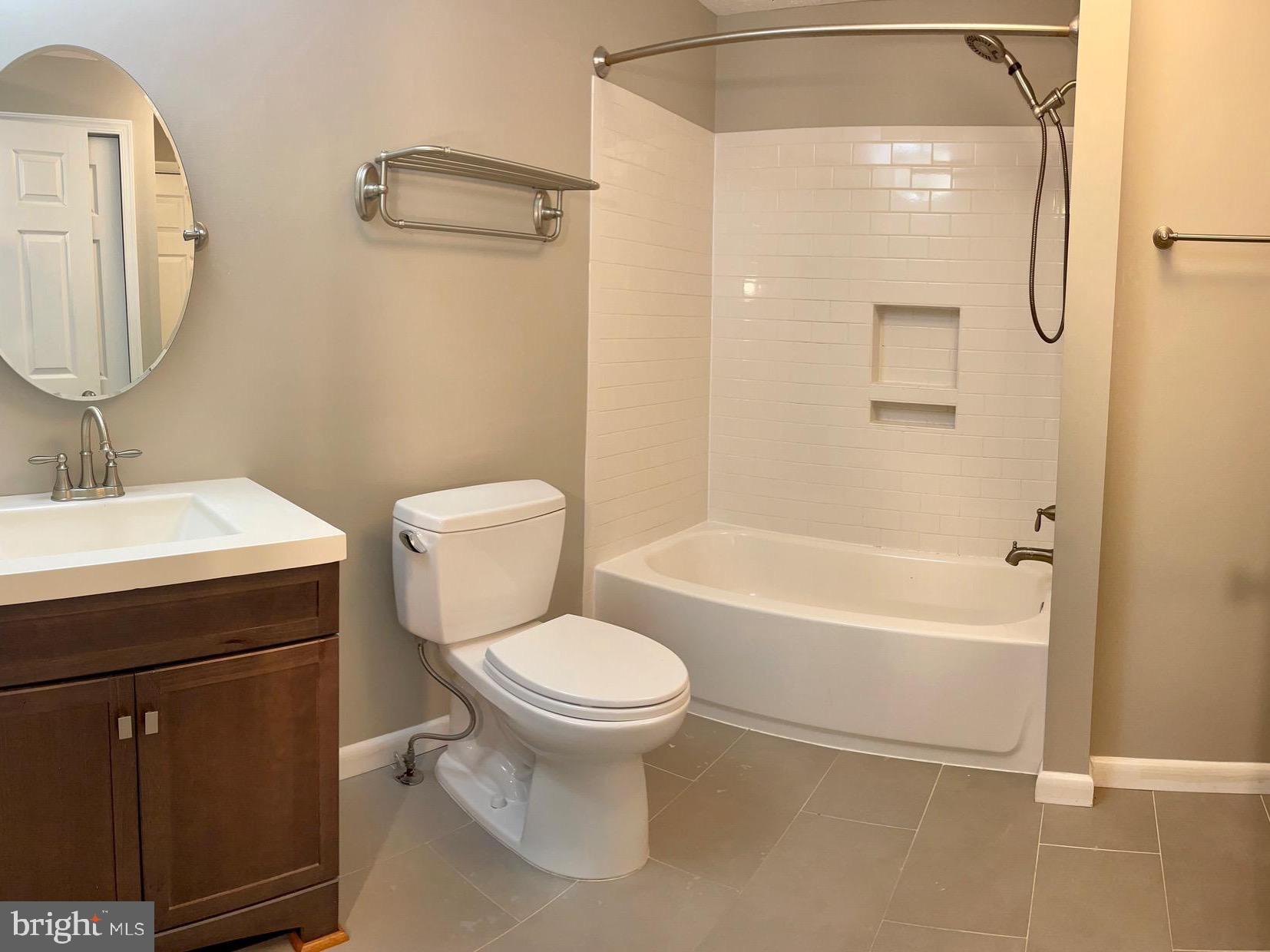 NEWINGTON FOREST - Residential Lease