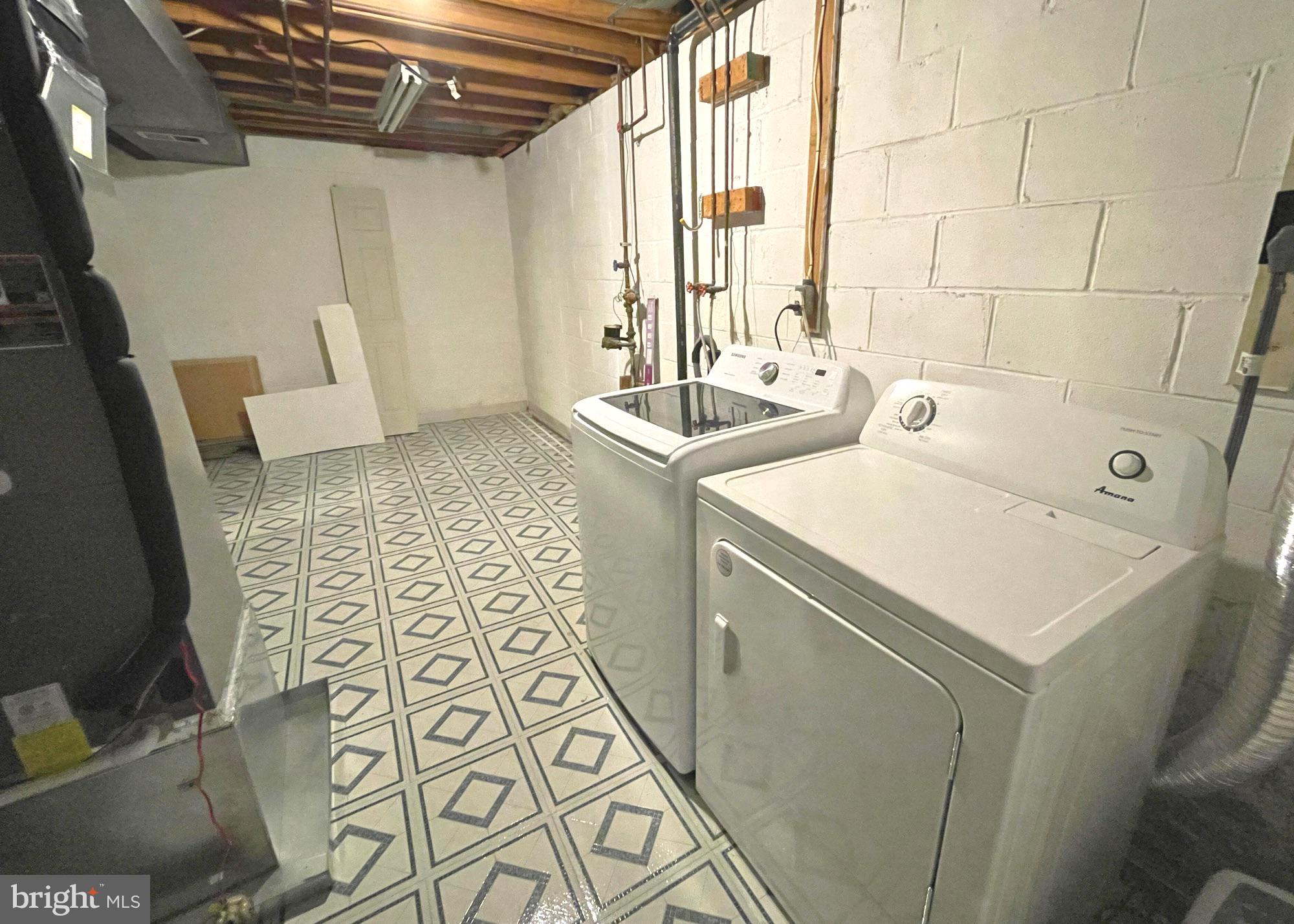 NEWINGTON FOREST - Residential Lease