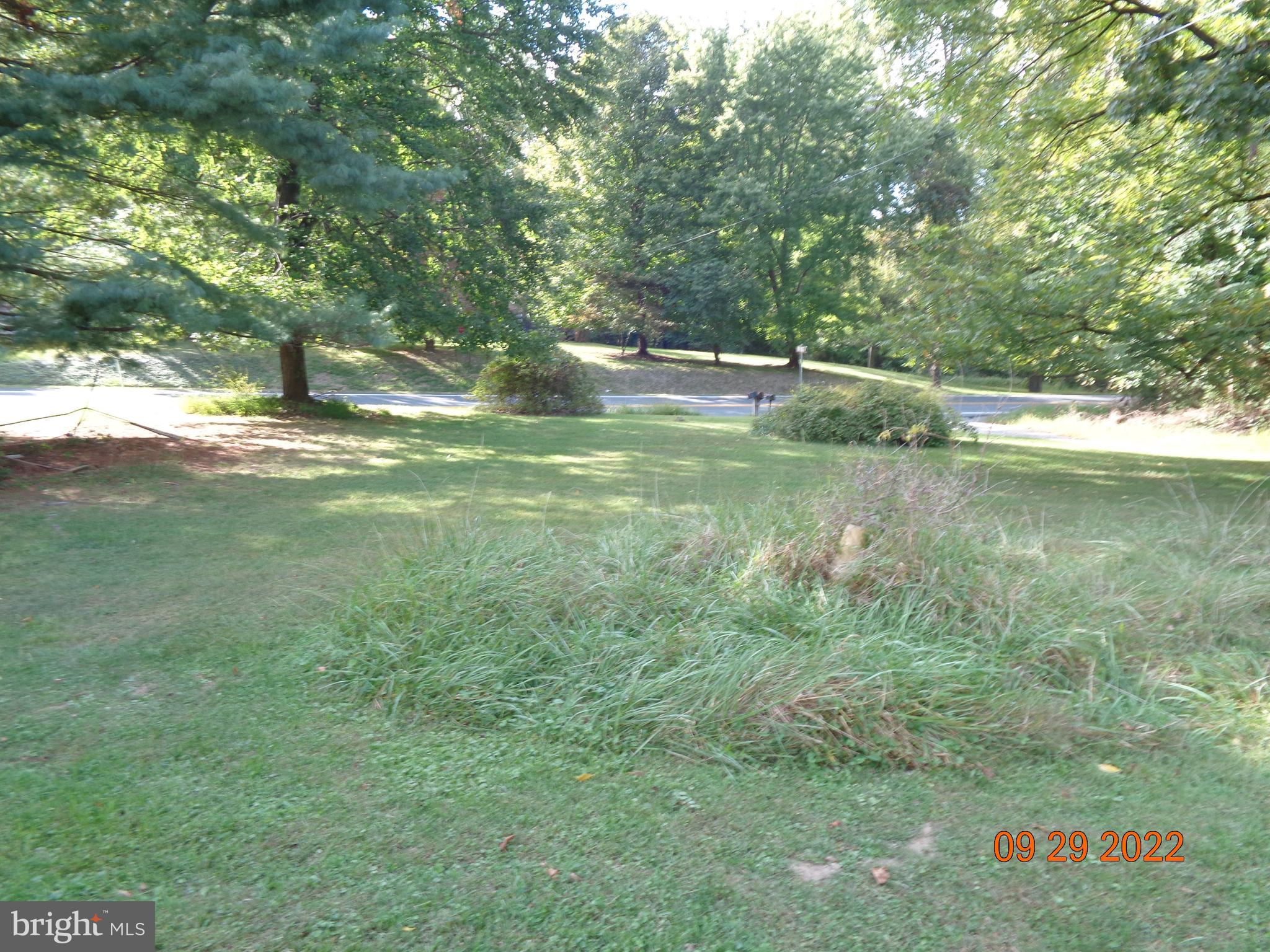 Here is your chance to build your dream home in the Blue Ridge Mountians. 6.45 Acres unrestricted.
Doublewides Allowed
HUGE PRICE REDUCTION. BRING AN OFFER, MOTIVATED SELLER! Buyer must do their due diligence. There is a 3 Bedroom septic on the property. There is not a well.
There is a small portion of the land cleared with a double wide on it. Seller is willing to issue a small credit towards having it torn down. This is a great location for the Northern Virginia Commuter!