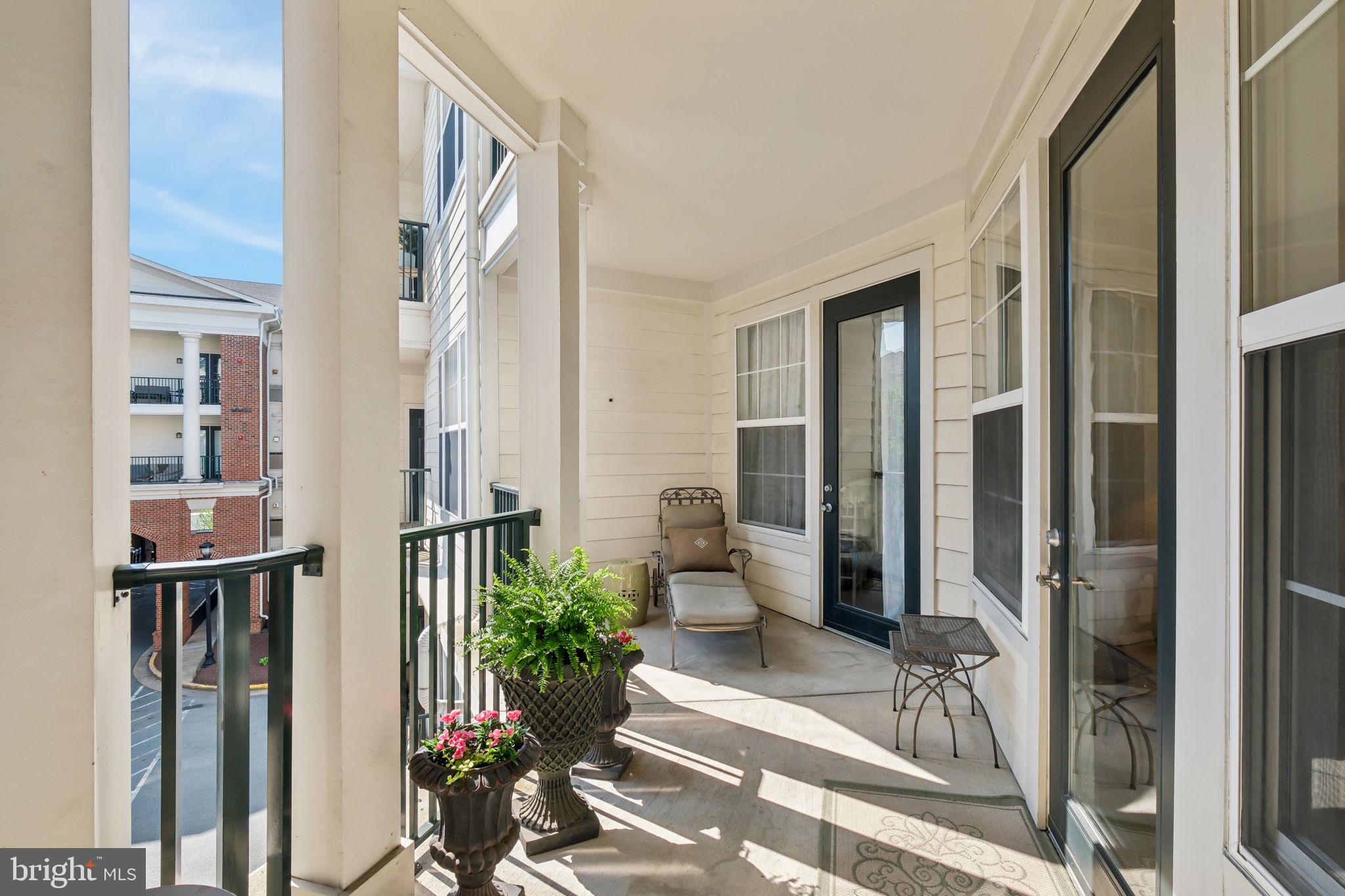 COLONNADE AT KENTLANDS - Residential