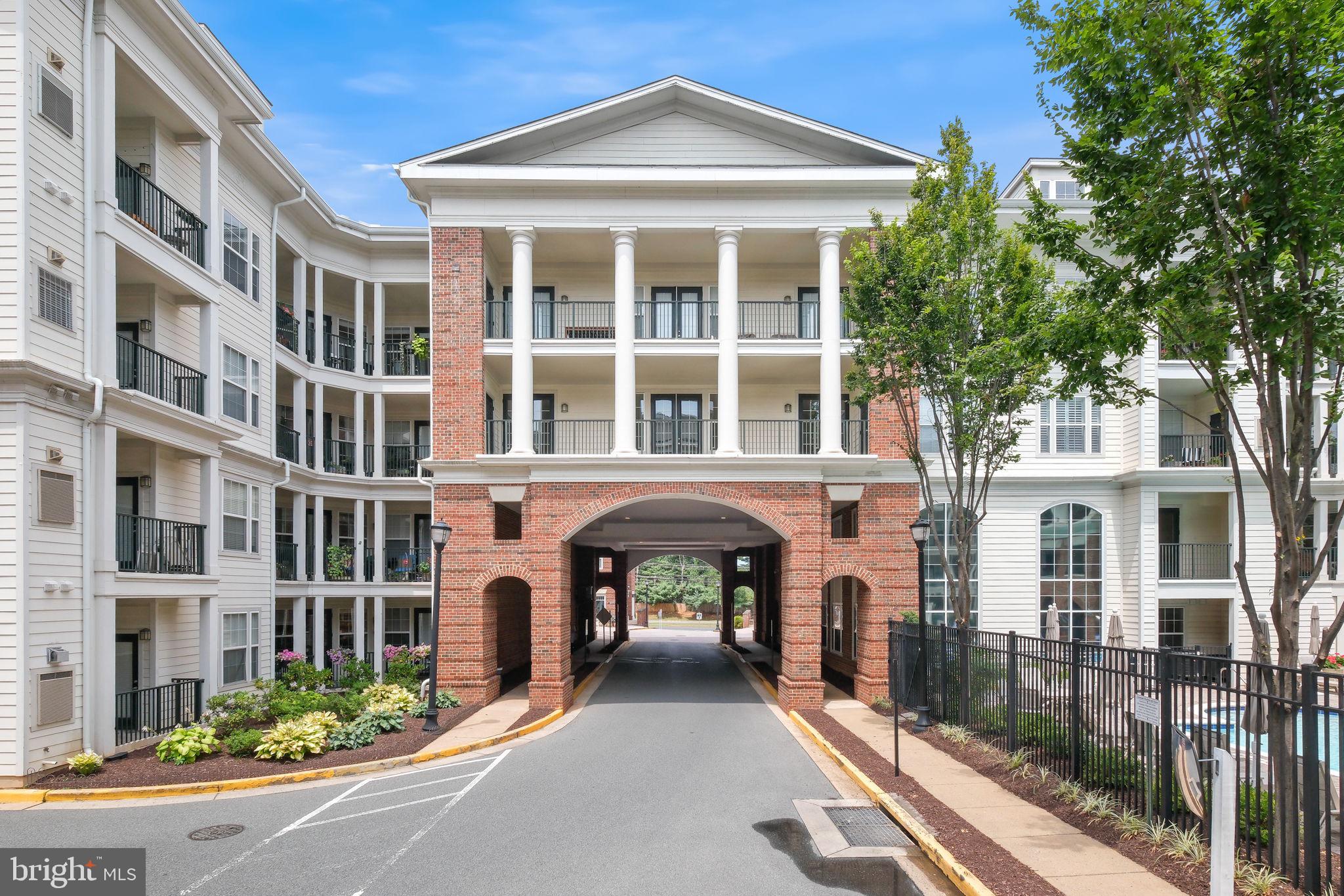 COLONNADE AT KENTLANDS - Residential