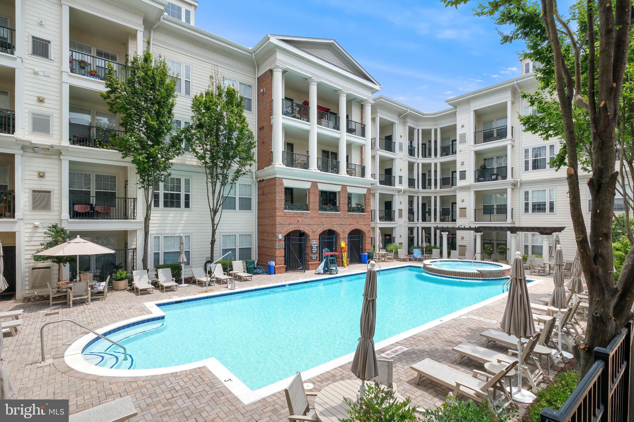 COLONNADE AT KENTLANDS - Residential