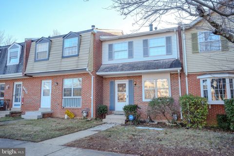 Photo of 4415 Ensbrook Lane, WOODBRIDGE, VA 22193 (MLS # VAPW2121204)