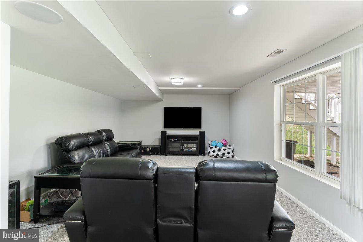 BRANDYWINE @ THORN - Residential