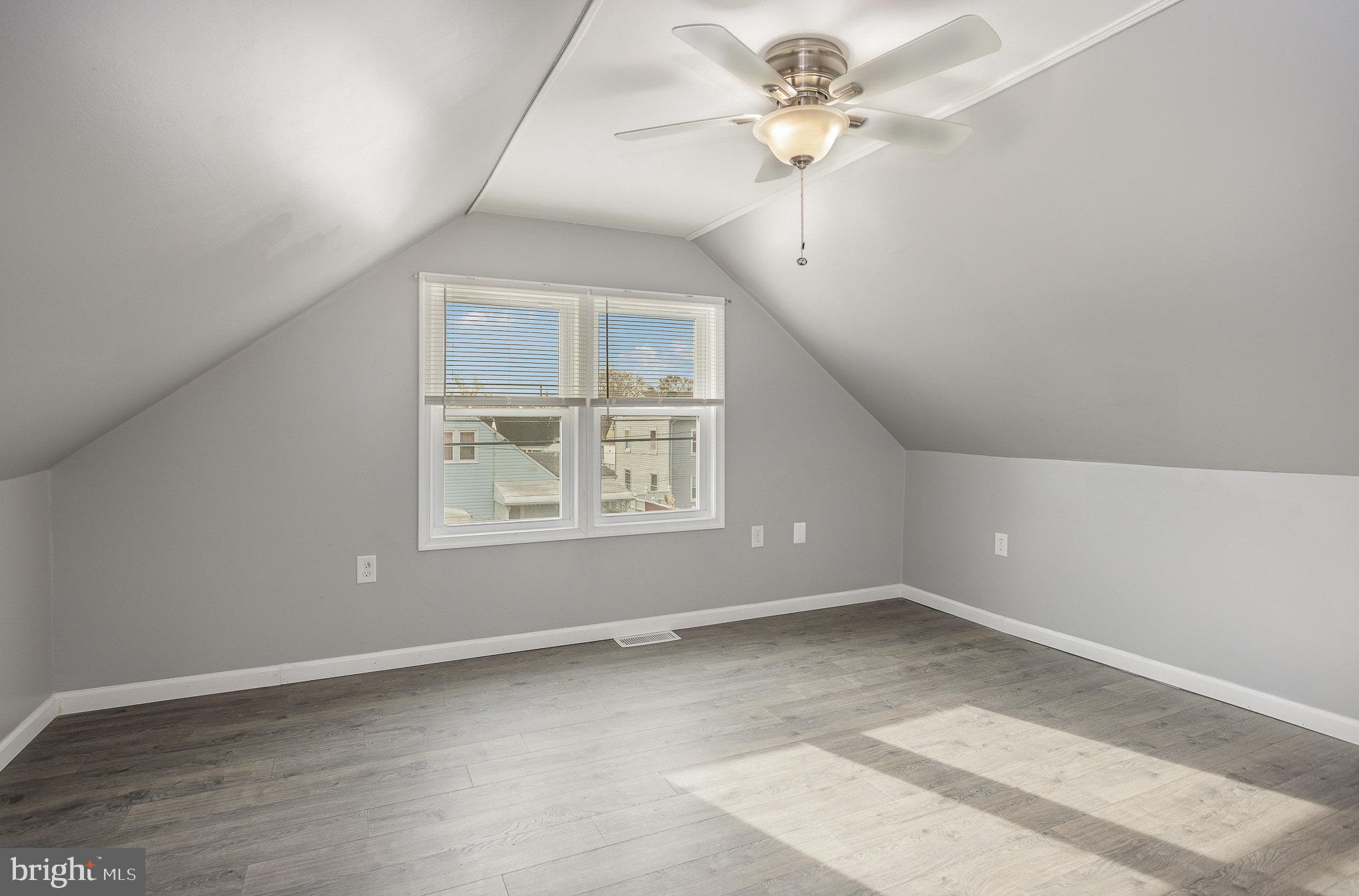 WATERSEDGE - Residential