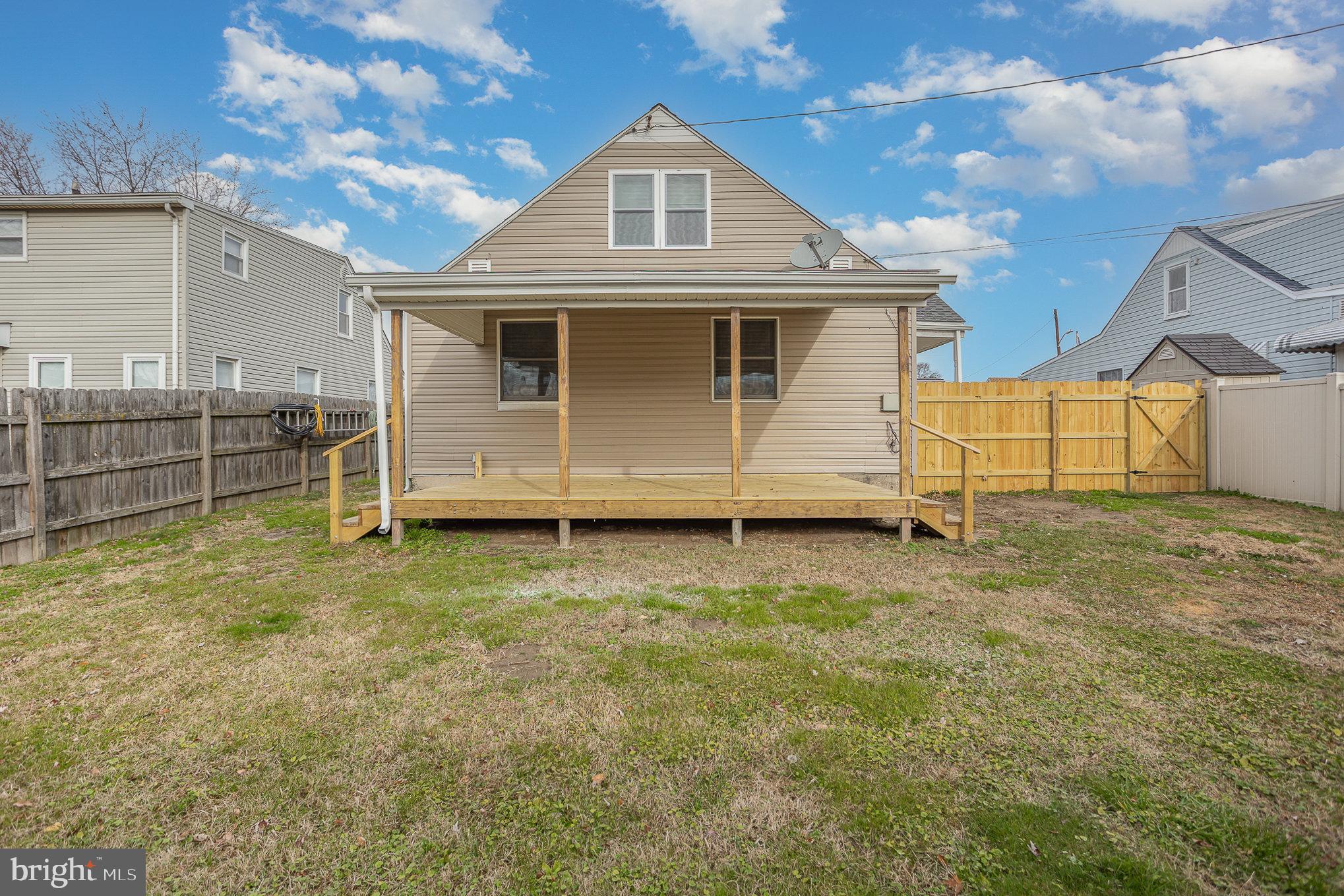 WATERSEDGE - Residential