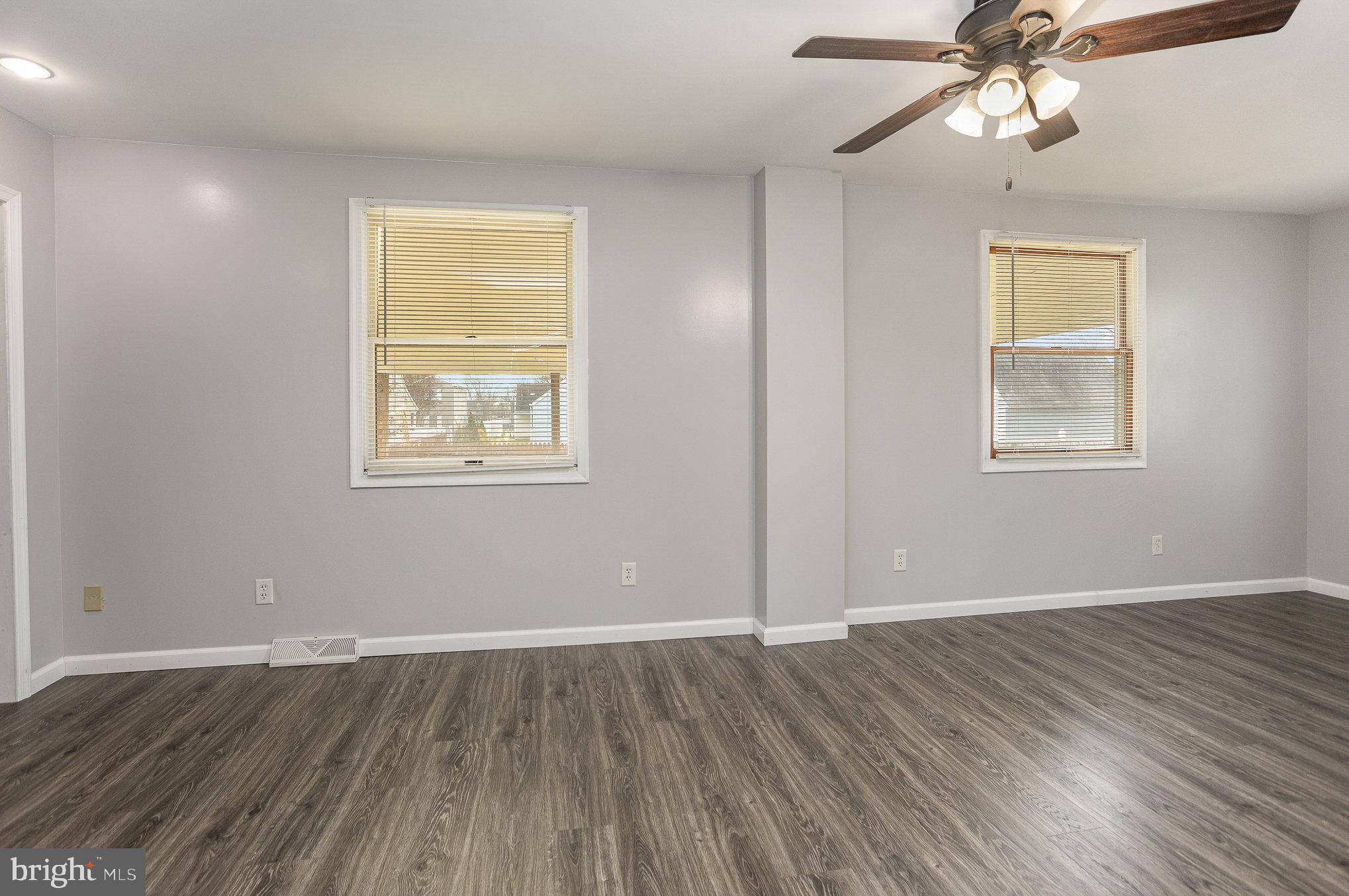 WATERSEDGE - Residential