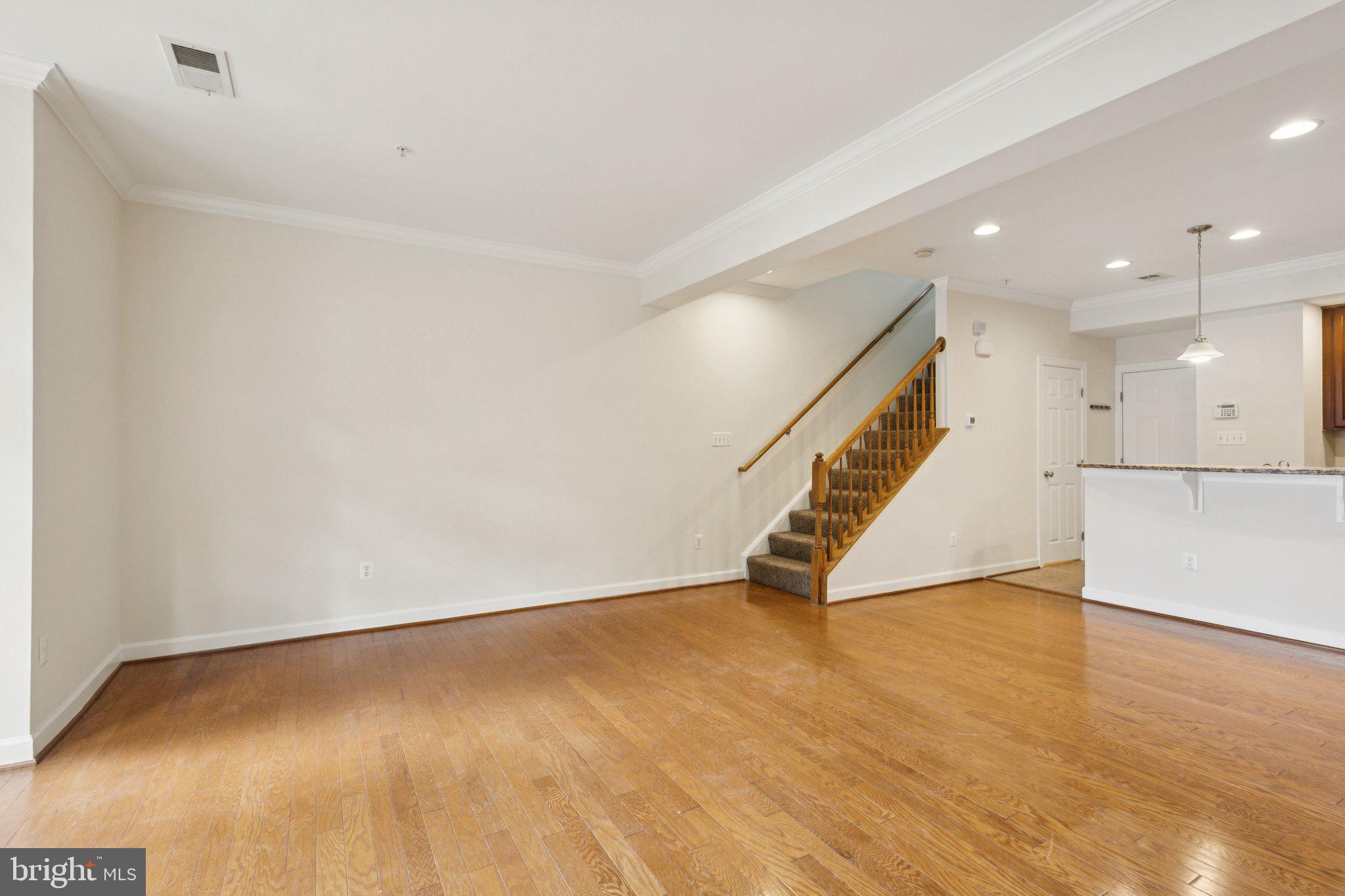 POTOMAC CLUB - Residential