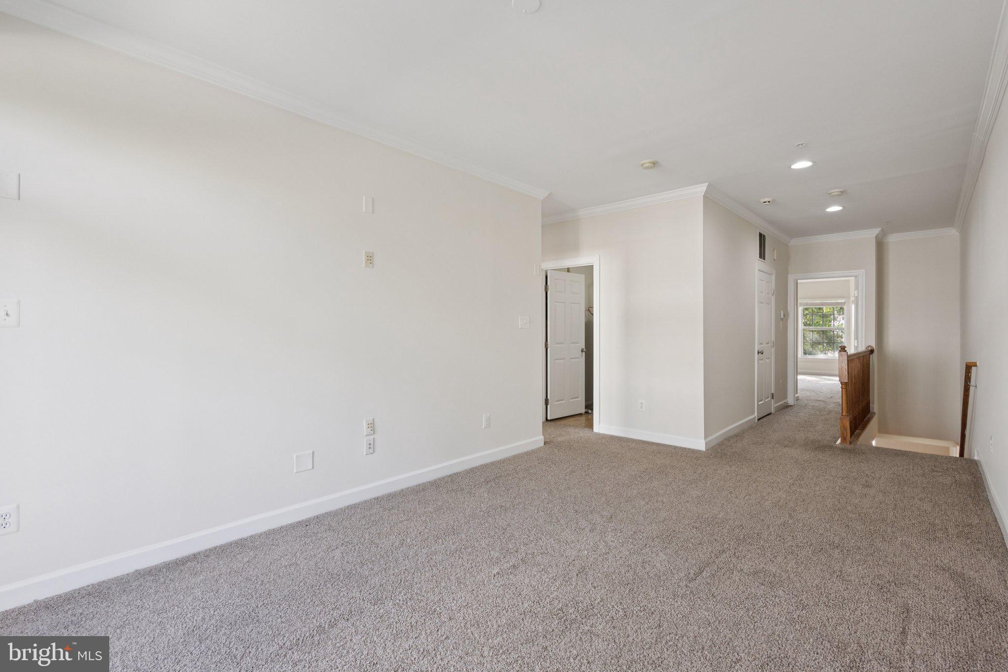 POTOMAC CLUB - Residential