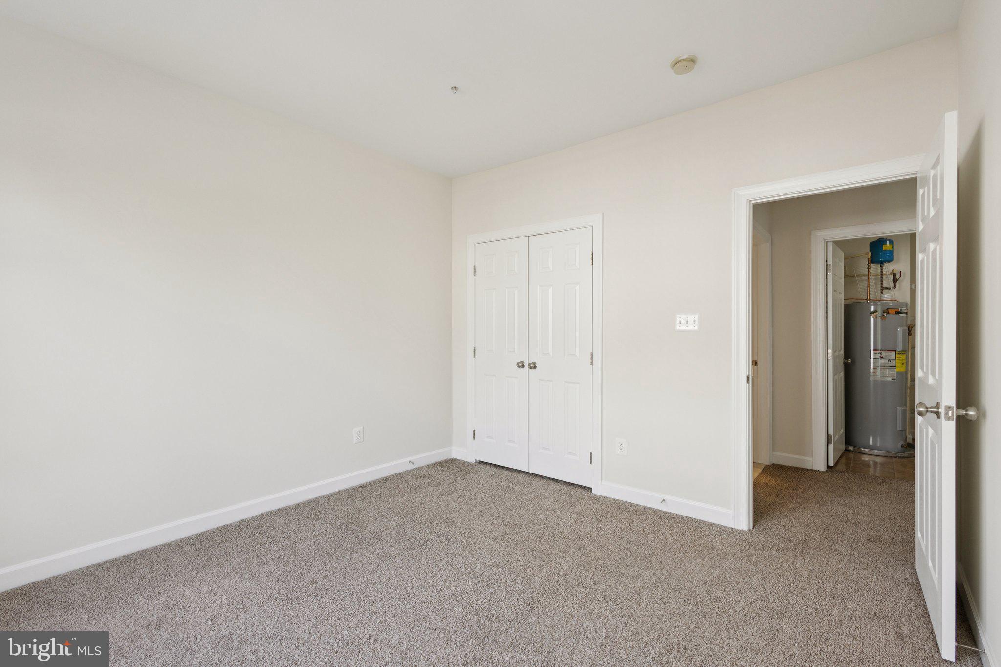 POTOMAC CLUB - Residential