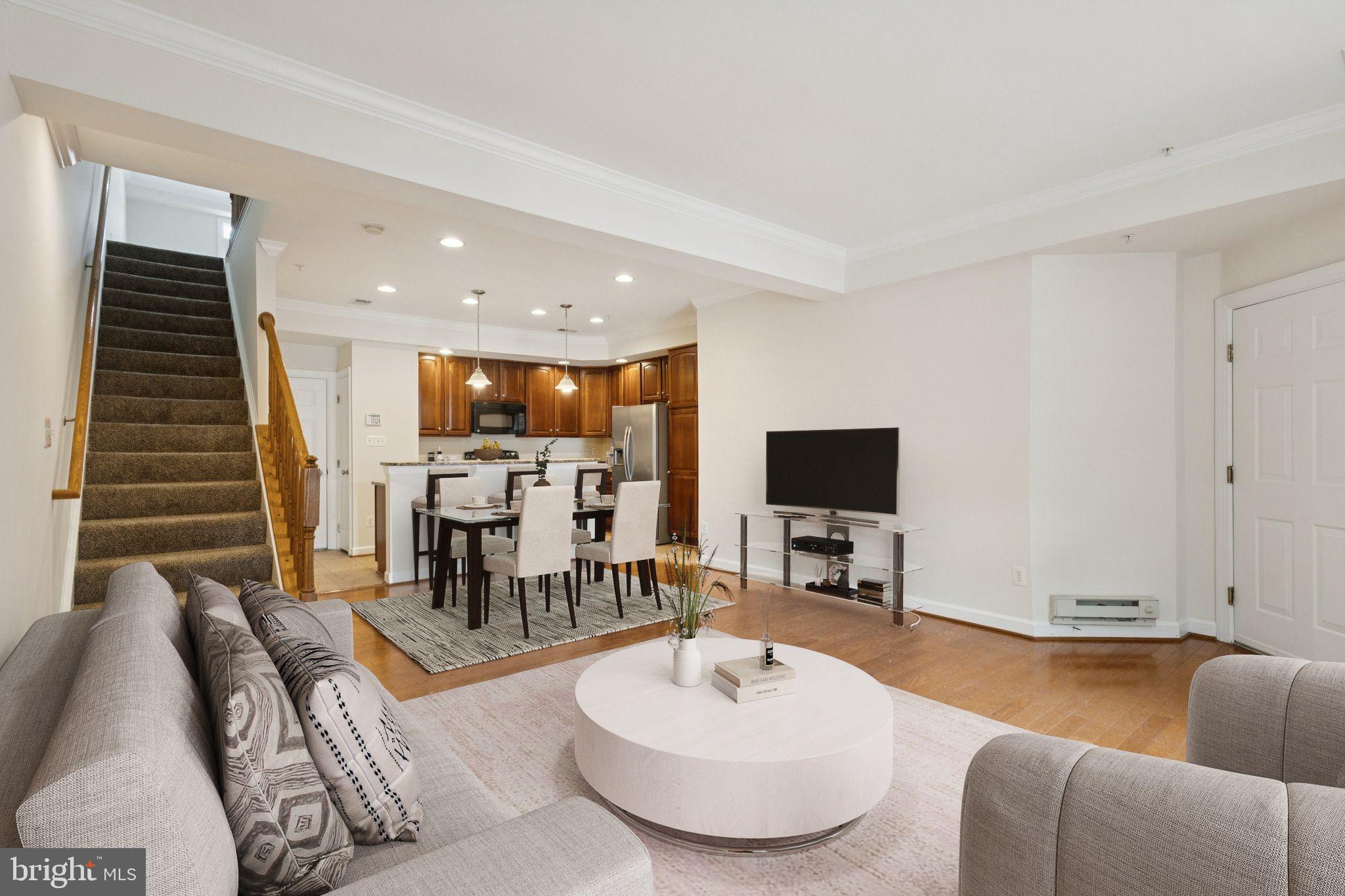 POTOMAC CLUB - Residential