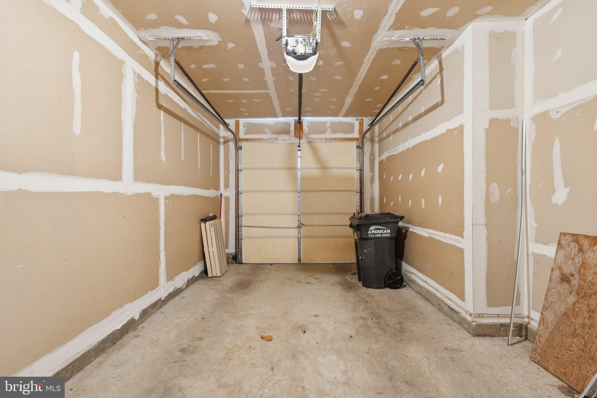 POTOMAC CLUB - Residential