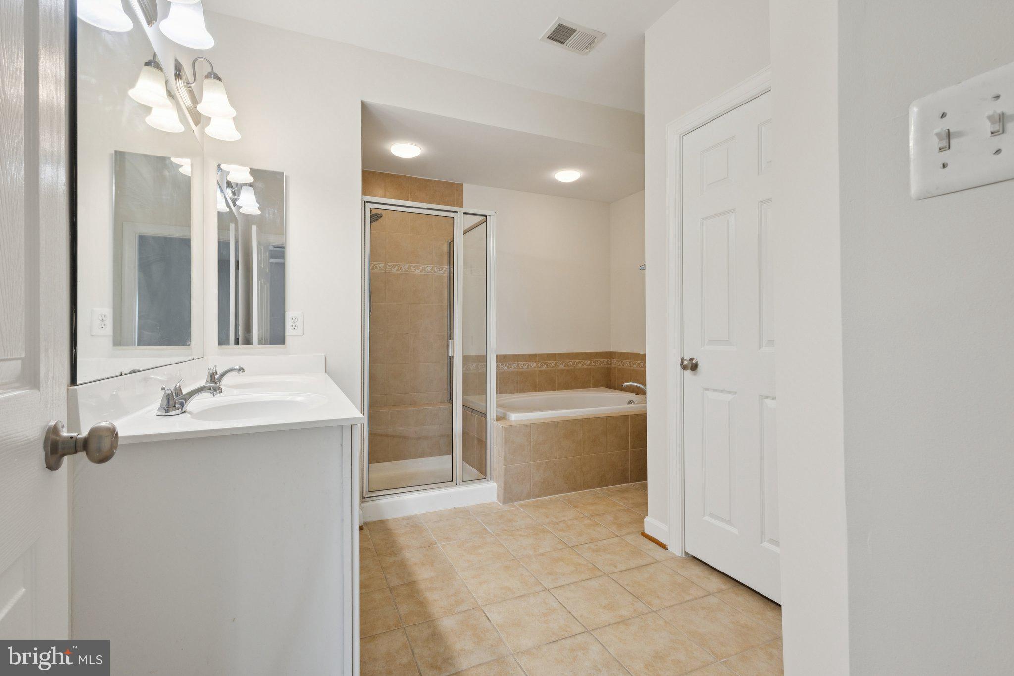 POTOMAC CLUB - Residential