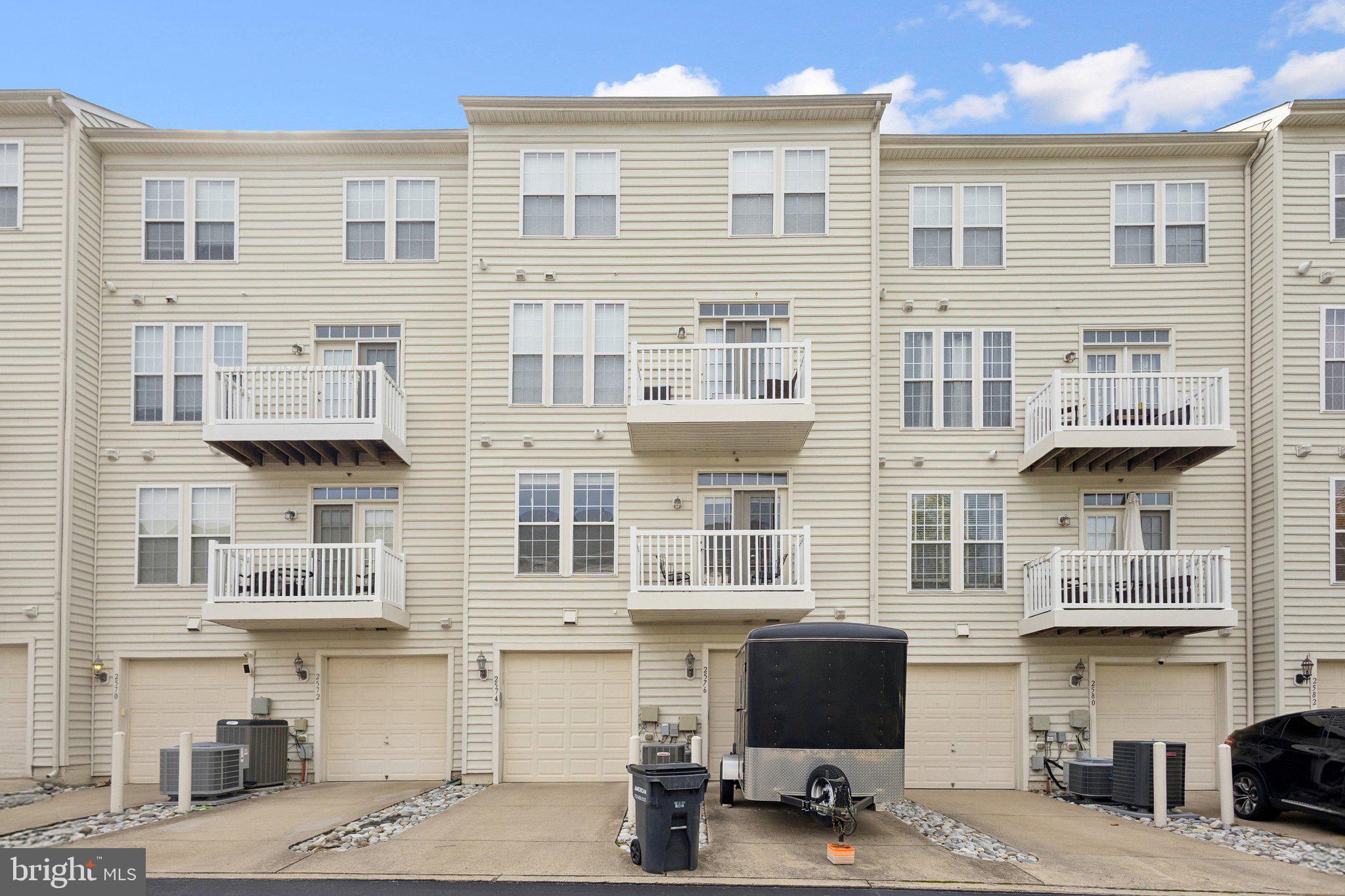 POTOMAC CLUB - Residential