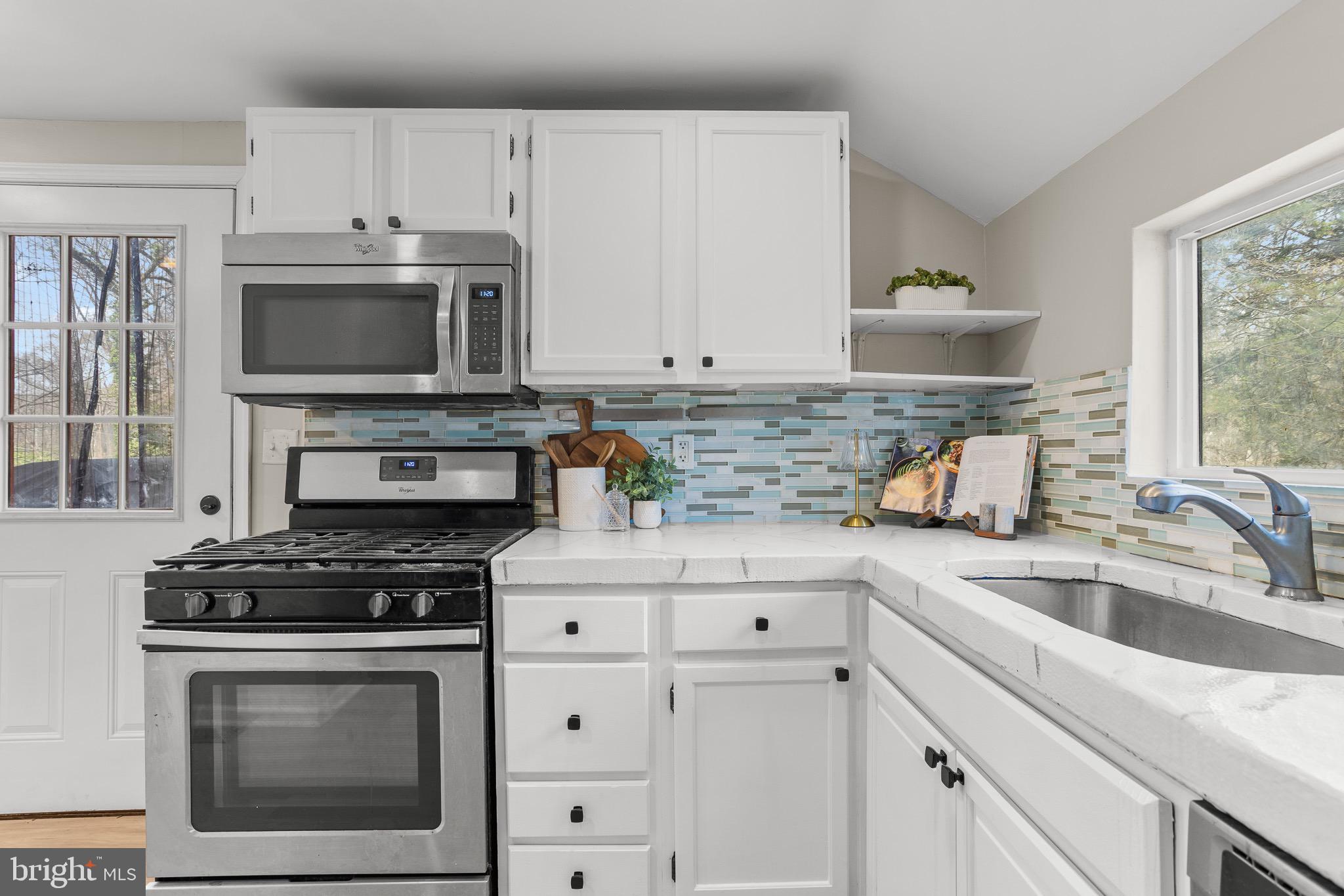 LONG BEACH - Residential