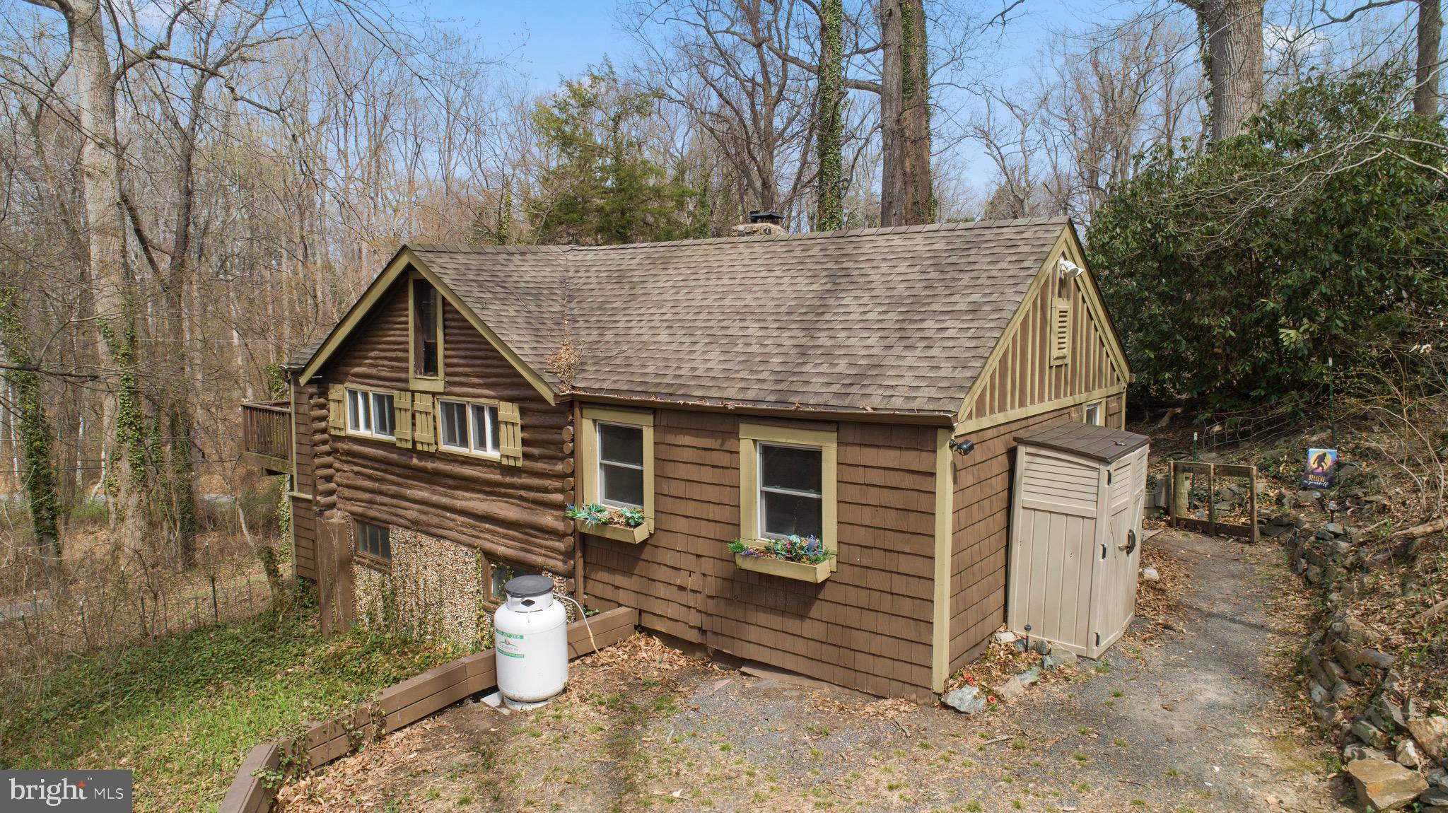 LONG BEACH - Residential