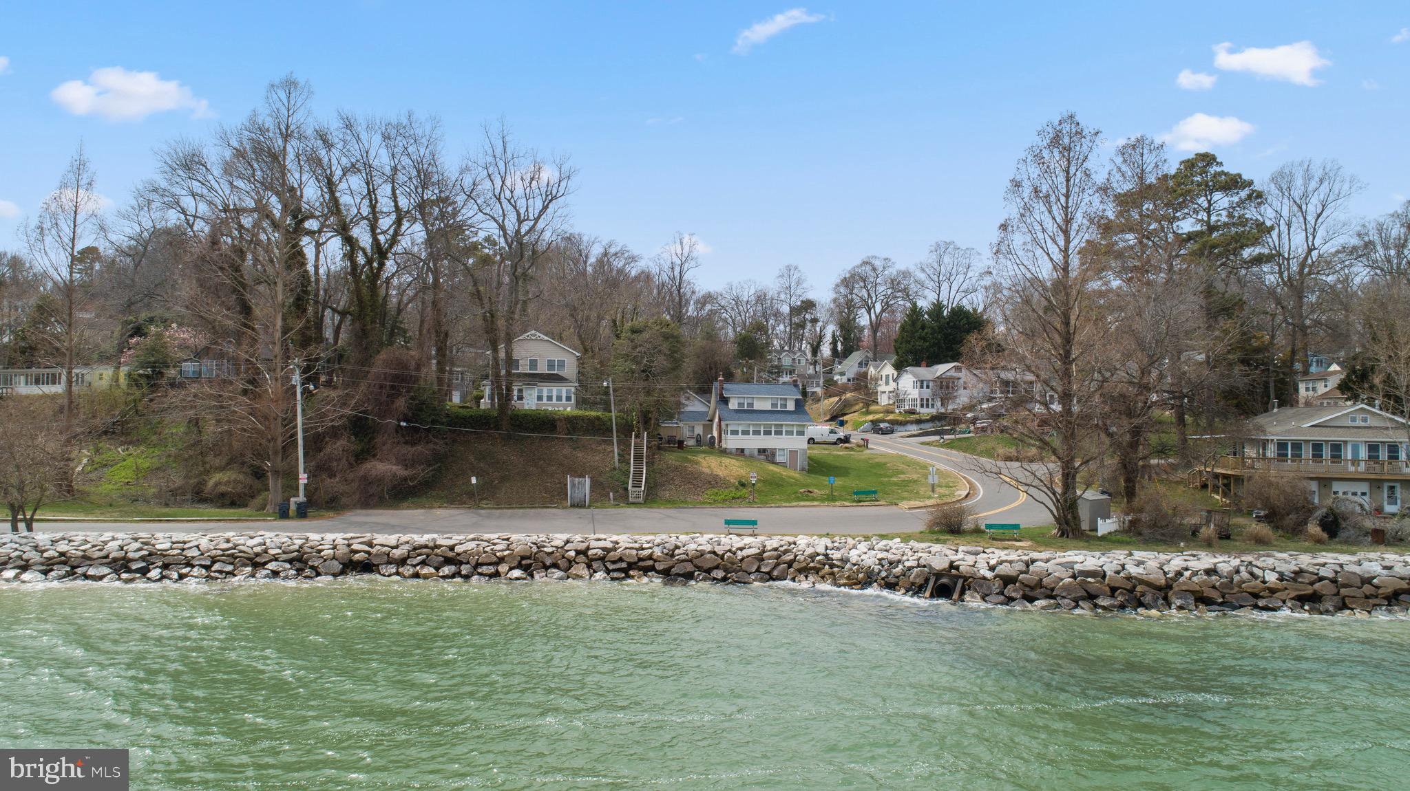 LONG BEACH - Residential