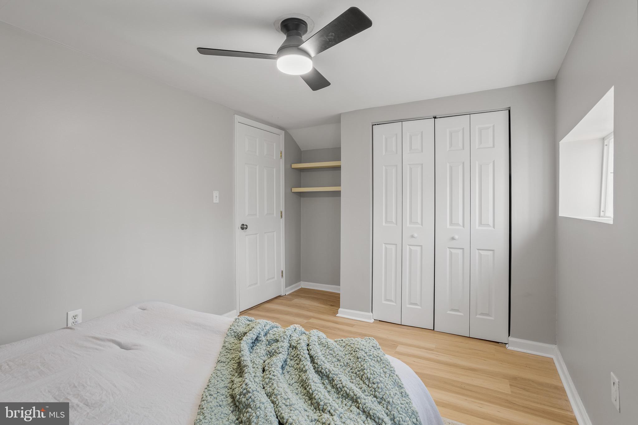 LONG BEACH - Residential