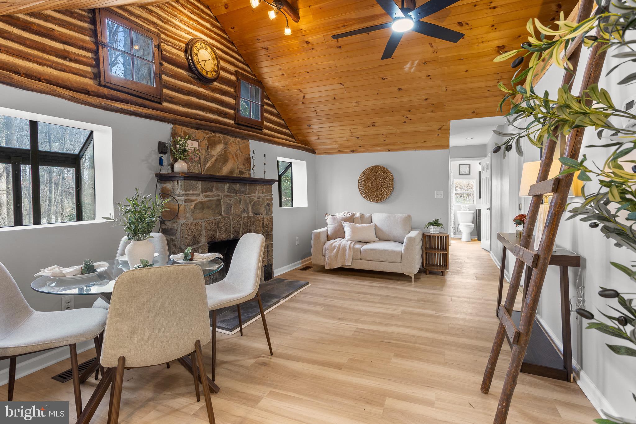 LONG BEACH - Residential