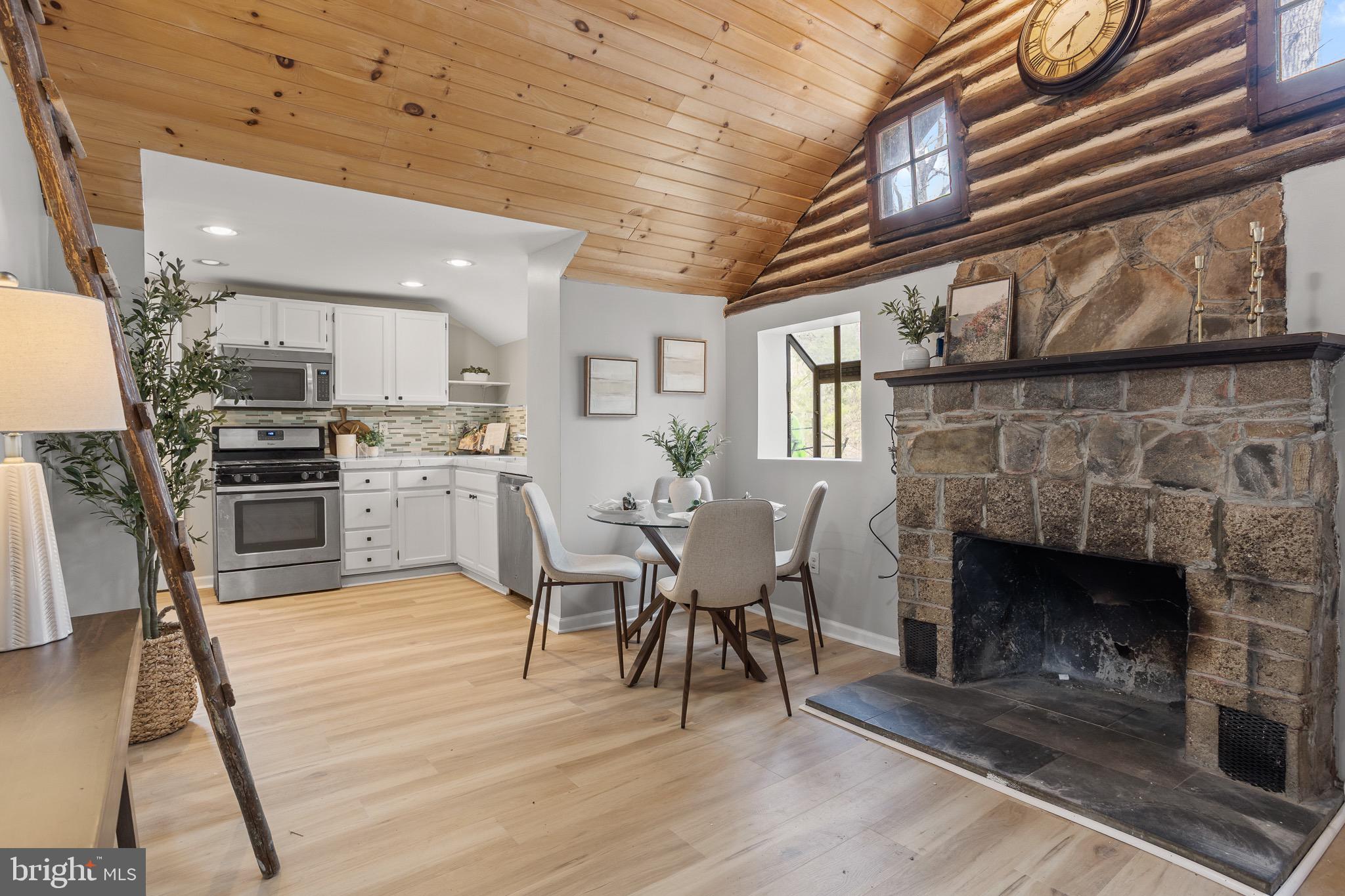 LONG BEACH - Residential