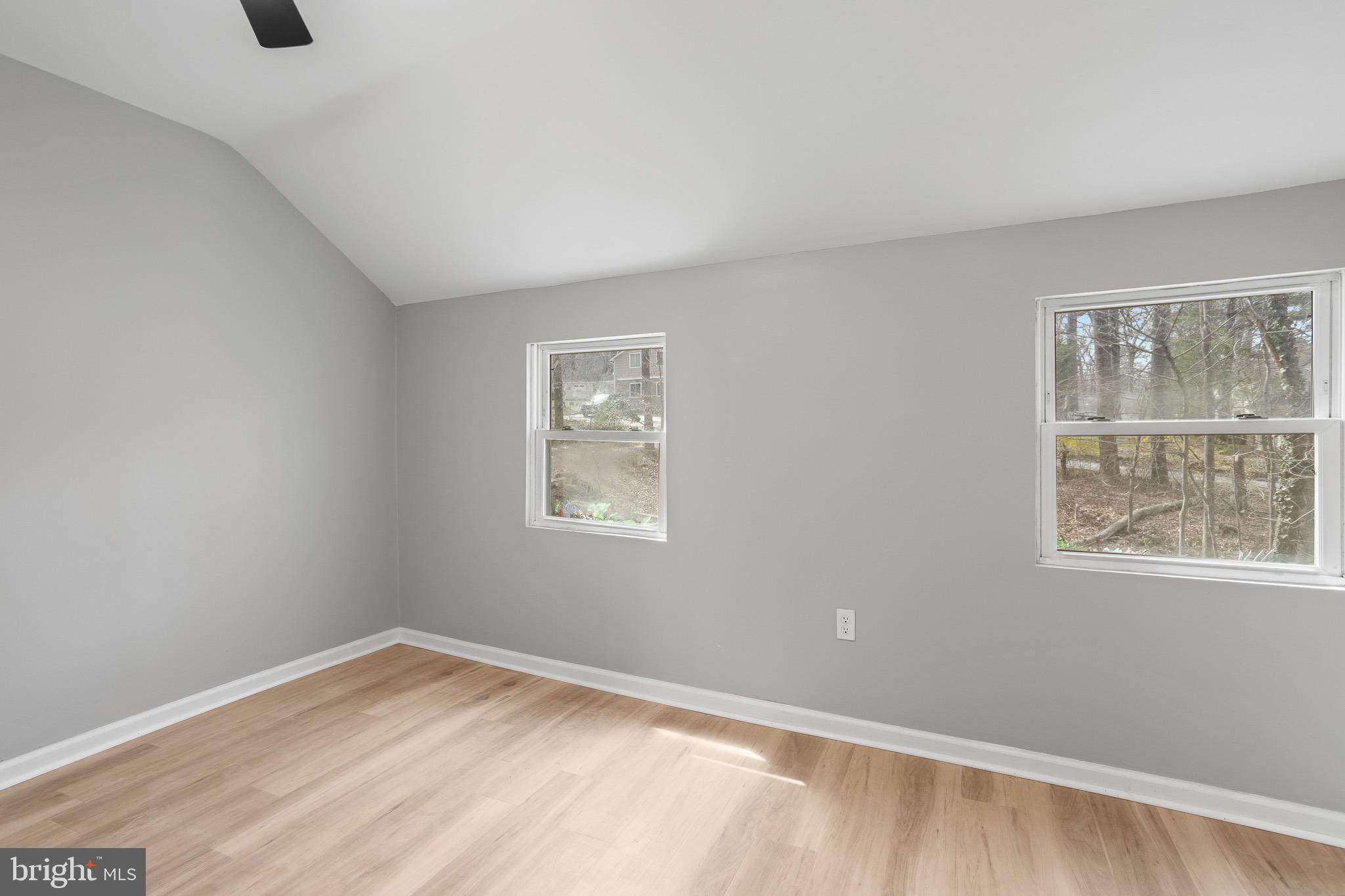 LONG BEACH - Residential