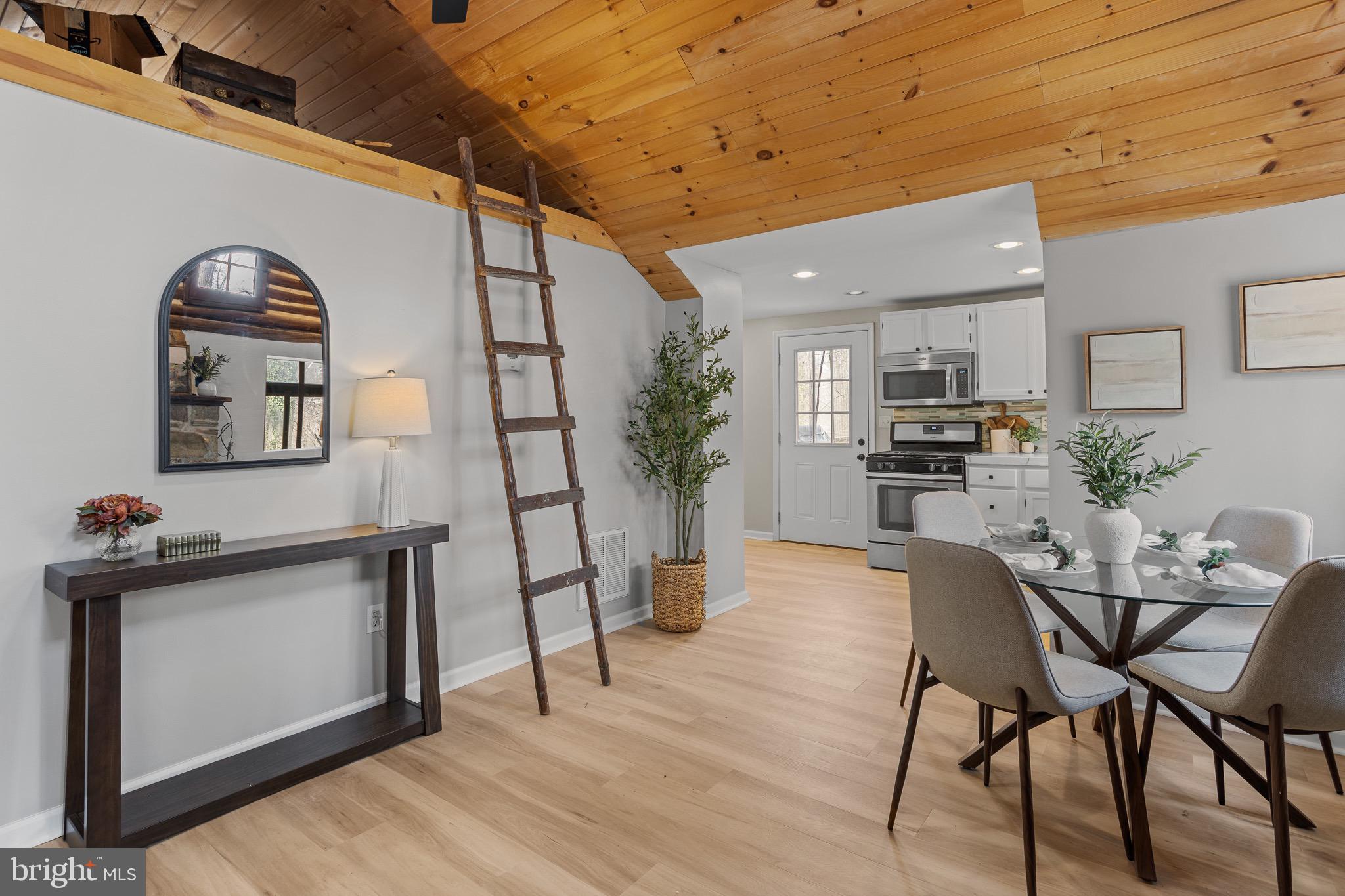 LONG BEACH - Residential