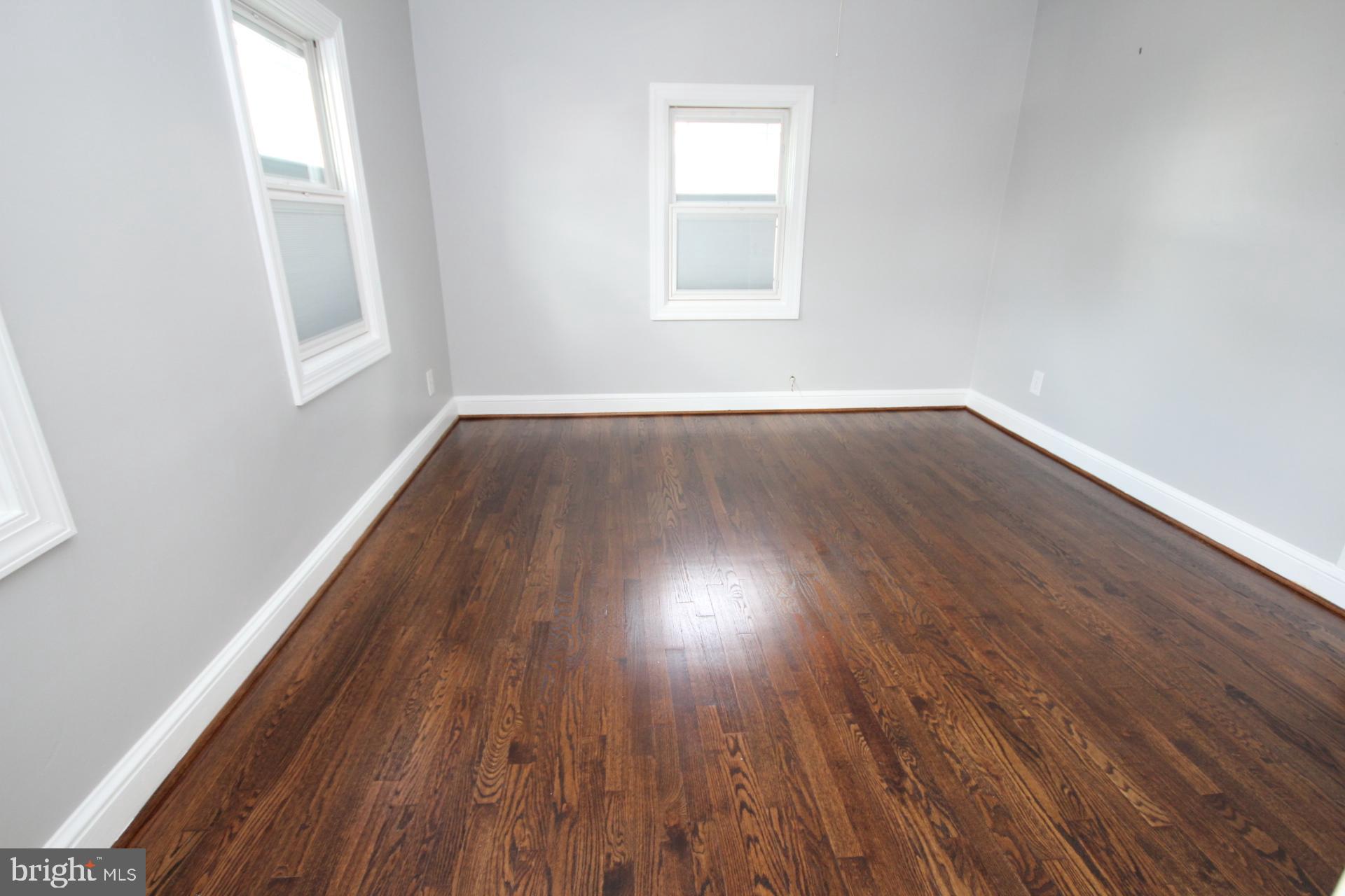 GLEBEWOOD VILLAGE - Residential Lease