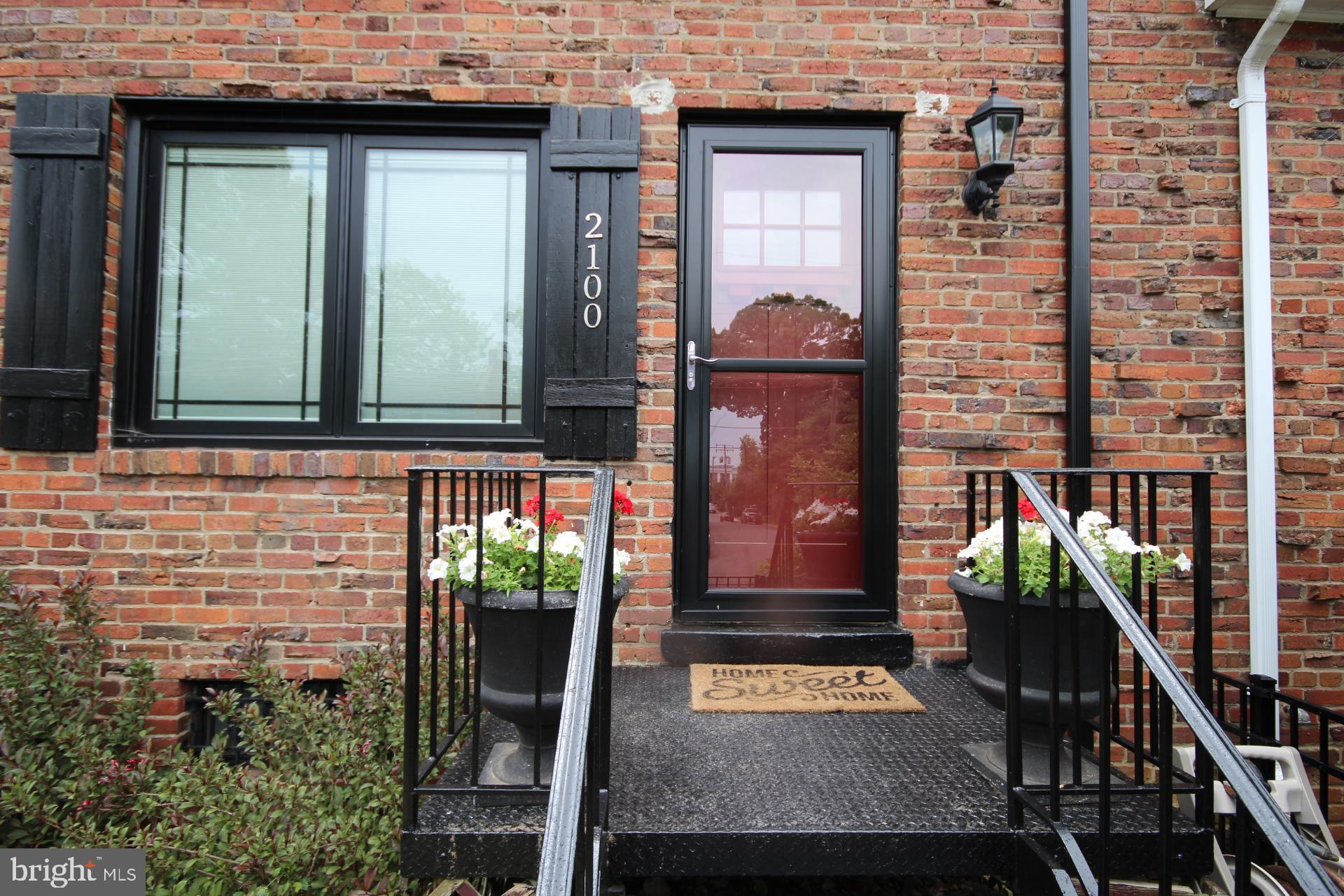 GLEBEWOOD VILLAGE - Residential Lease