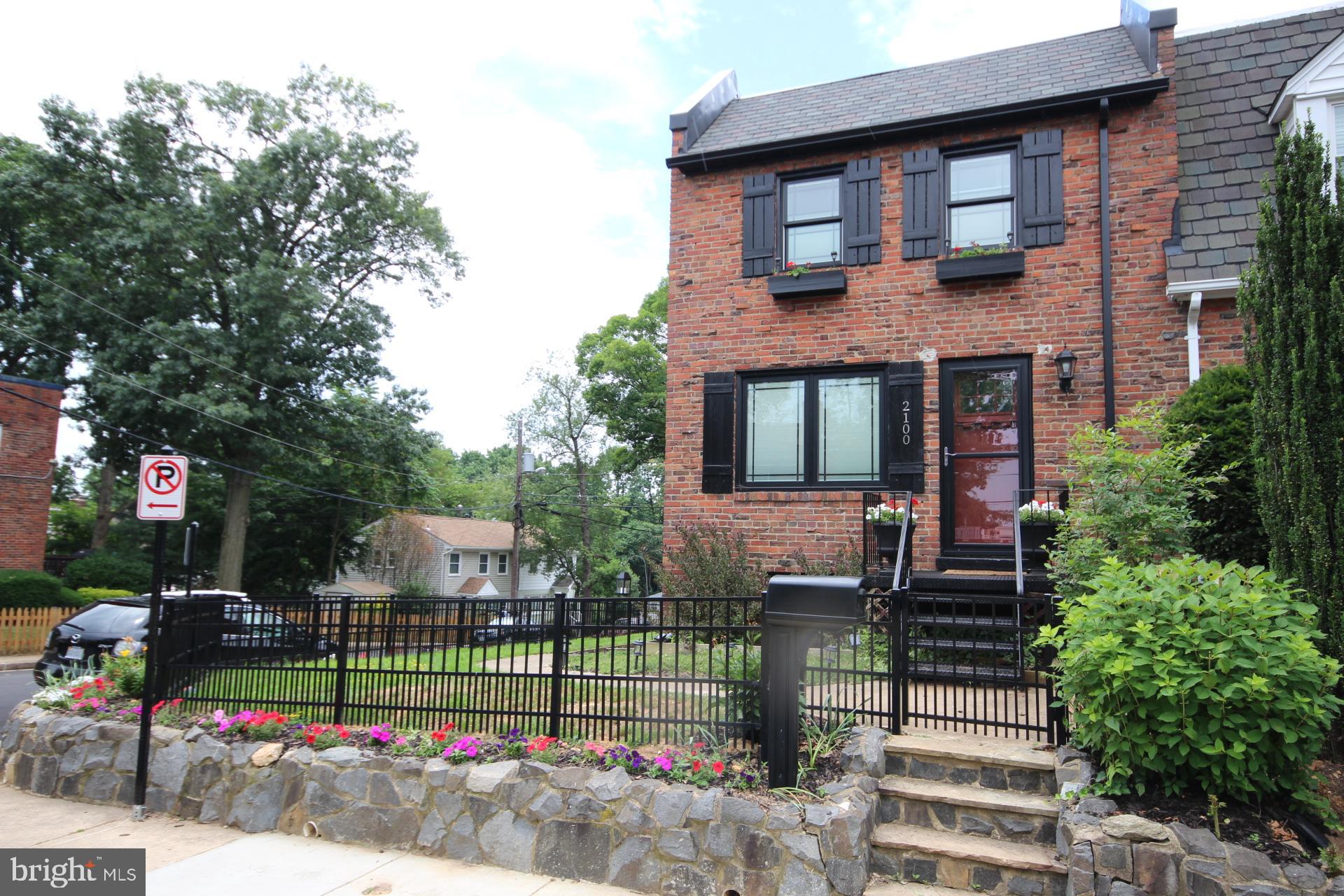 GLEBEWOOD VILLAGE - Residential Lease