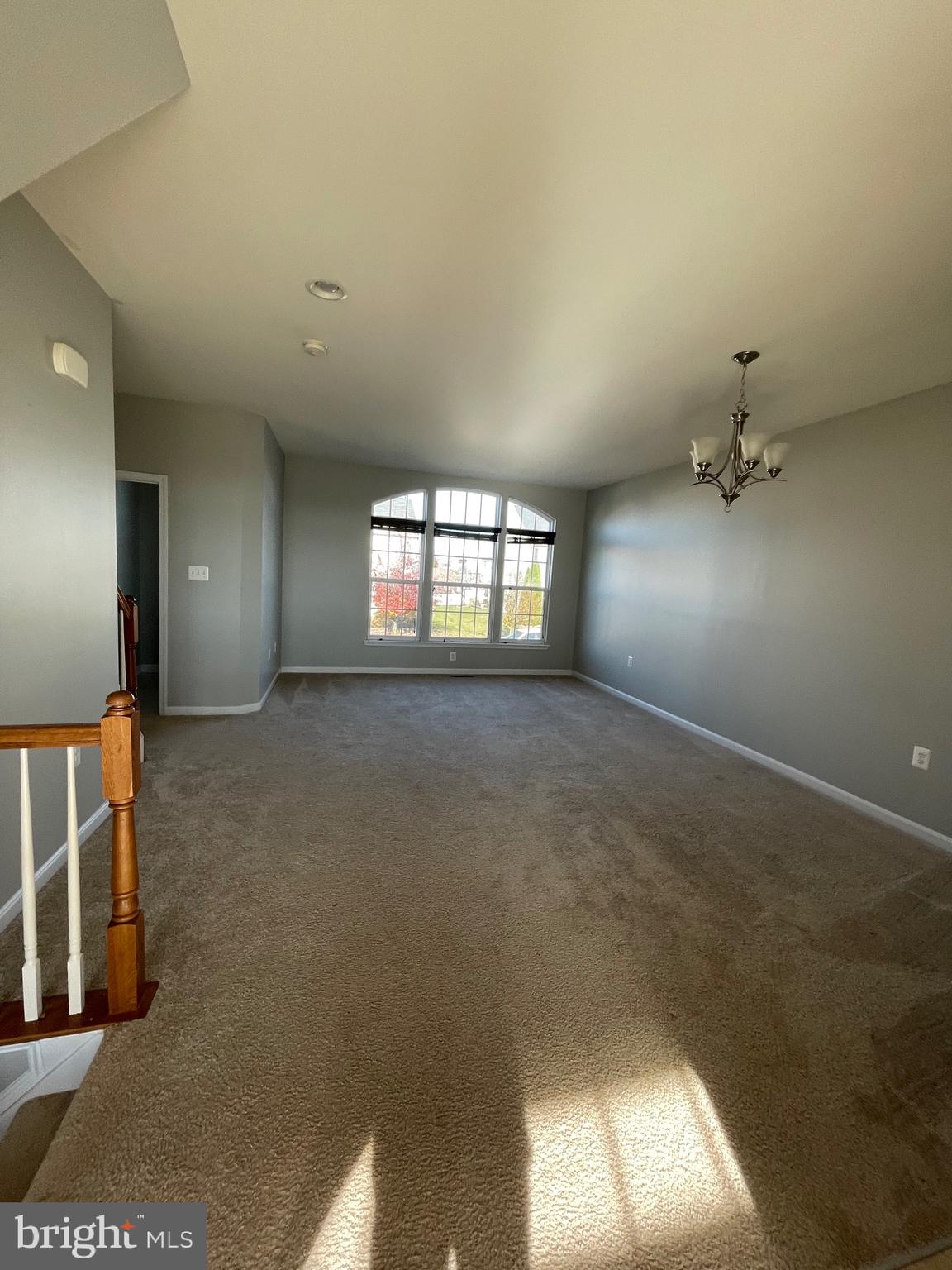 HUNTFIELD - Residential Lease