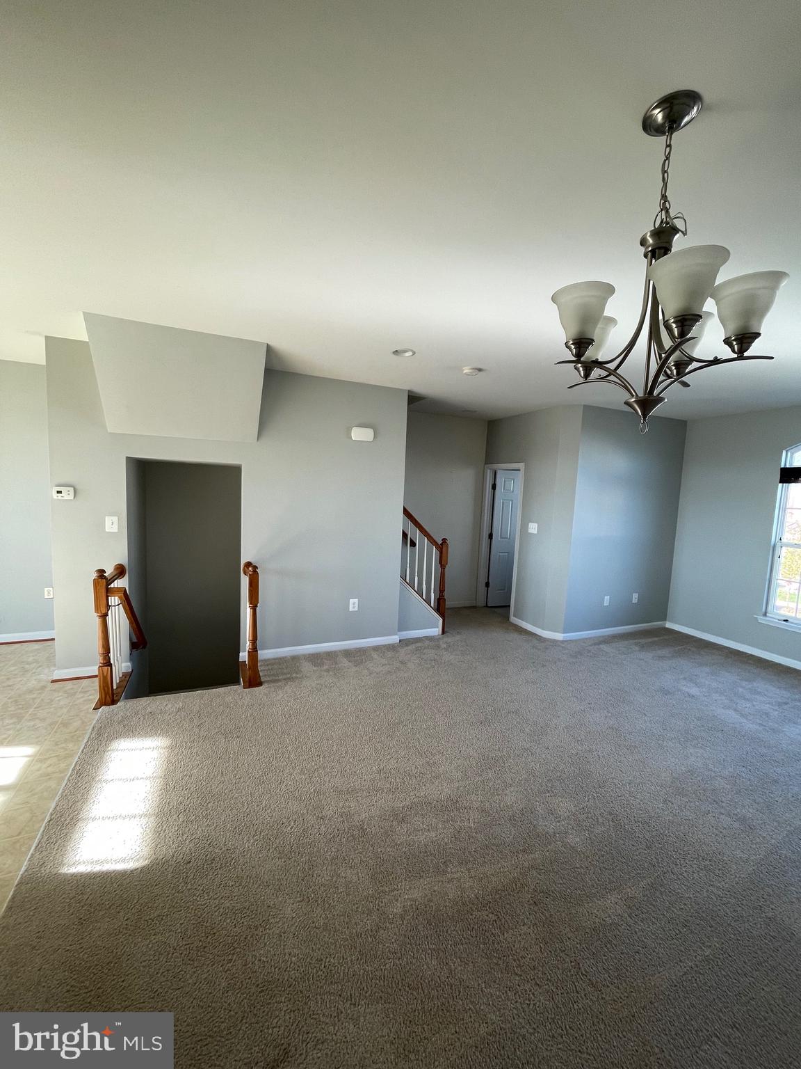 HUNTFIELD - Residential Lease