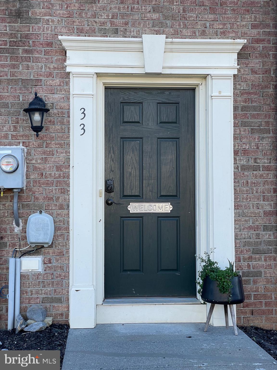 HUNTFIELD - Residential Lease