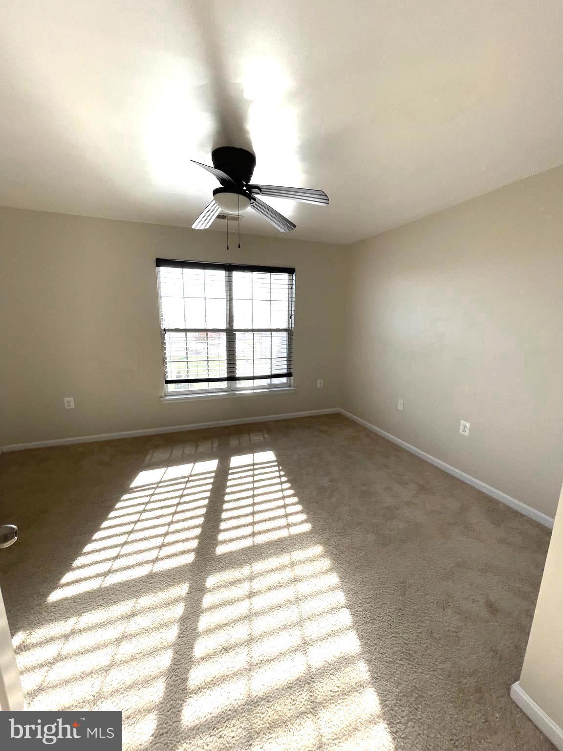 HUNTFIELD - Residential Lease