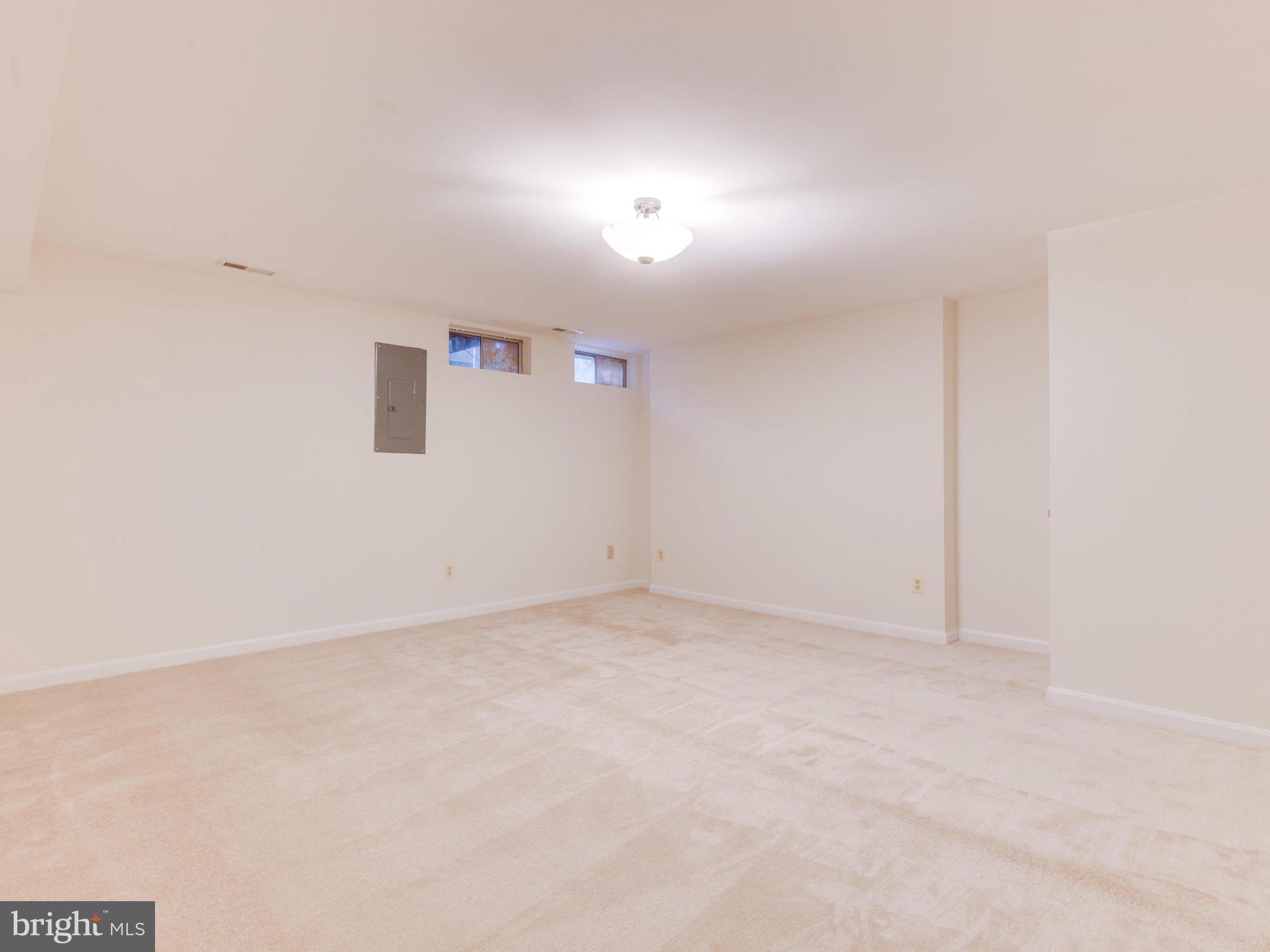 PENDERBROOK - Residential Lease