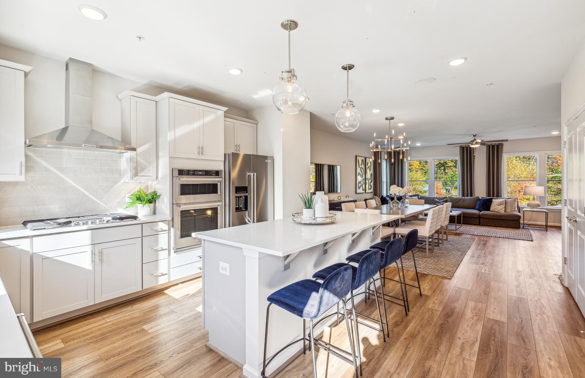 3927 WALNUT STREET