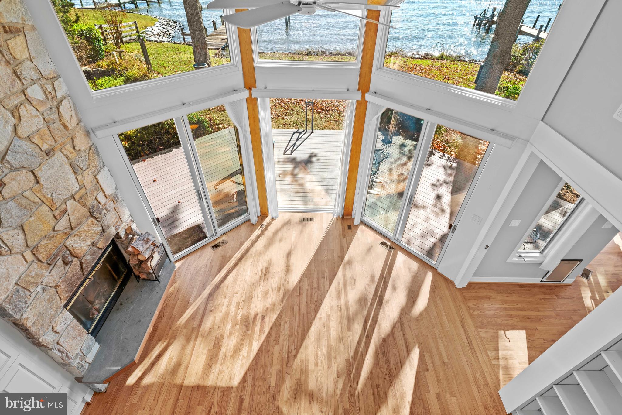 DEALE BEACH - Residential