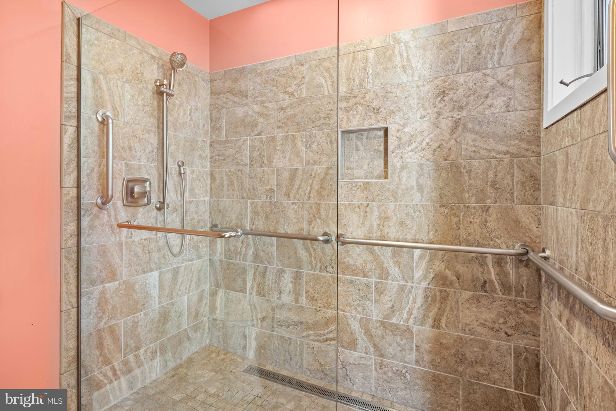 DEALE BEACH - Residential