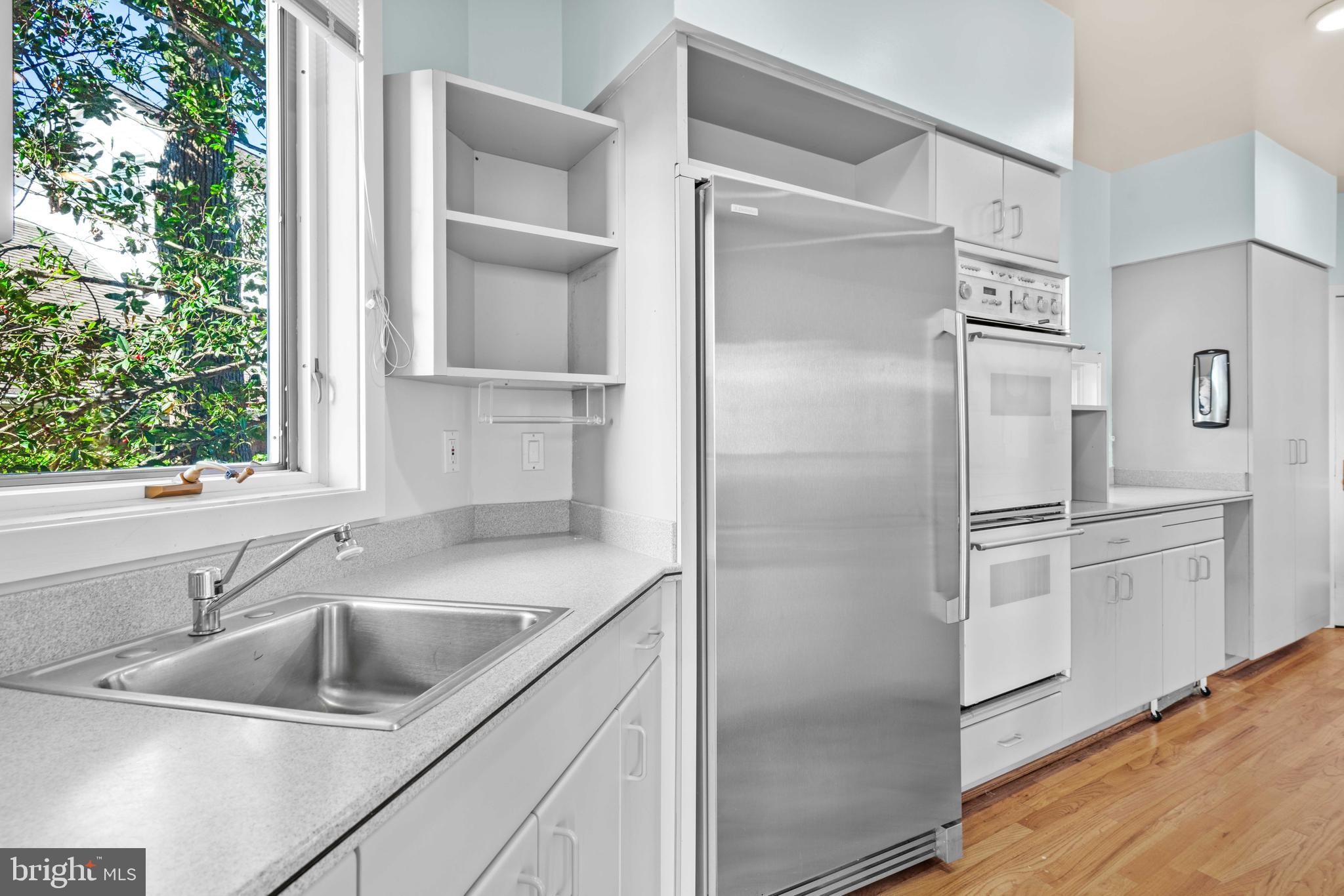 DEALE BEACH - Residential