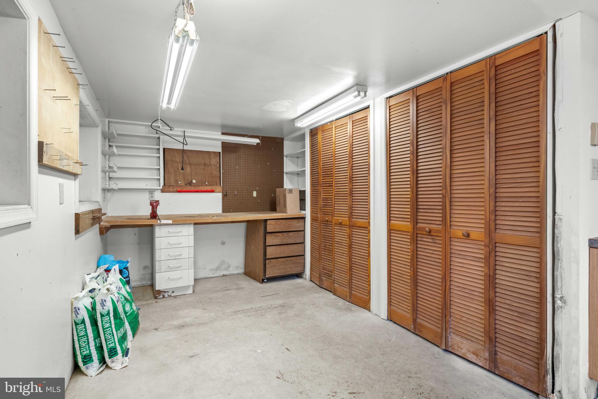 DEALE BEACH - Residential