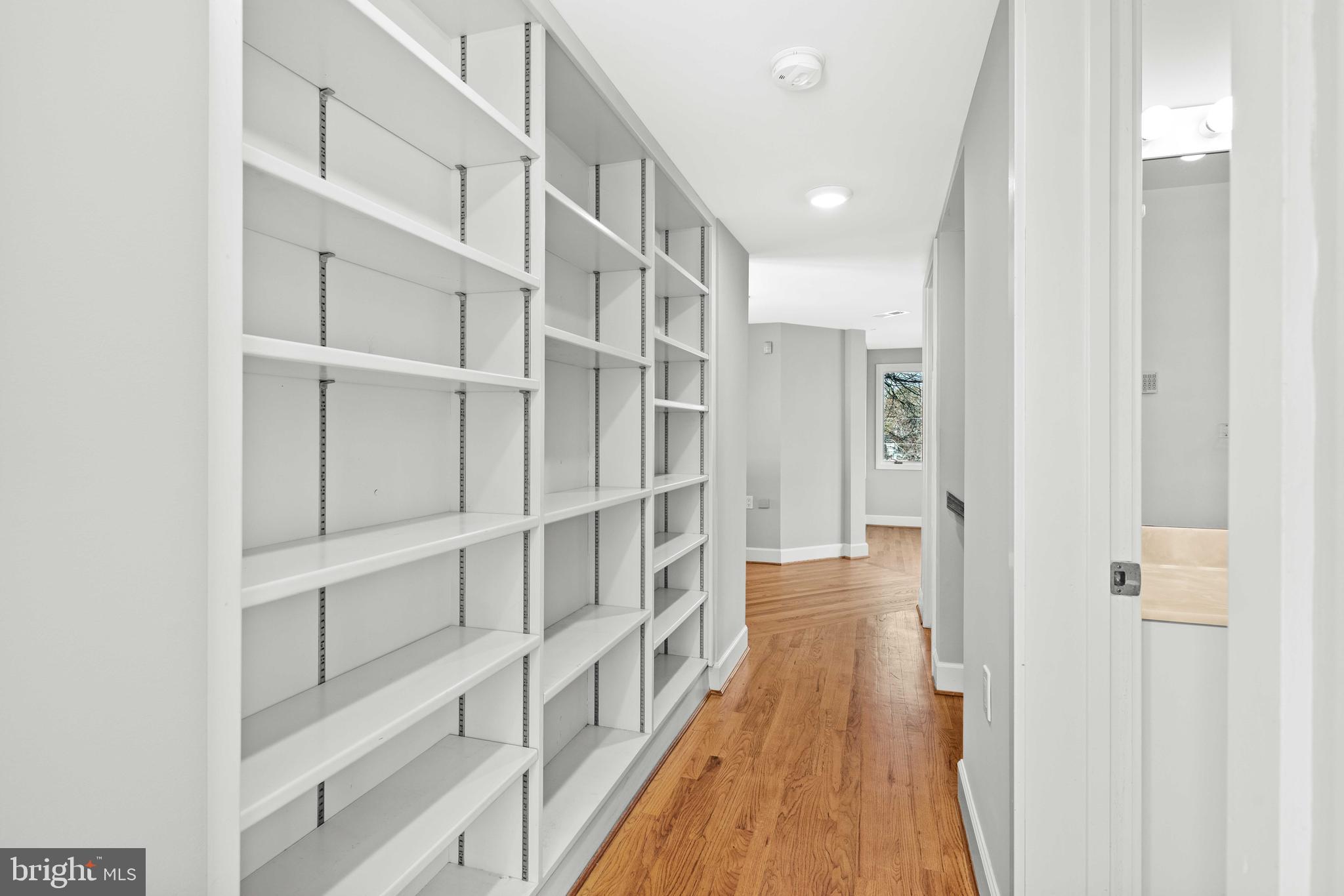 DEALE BEACH - Residential