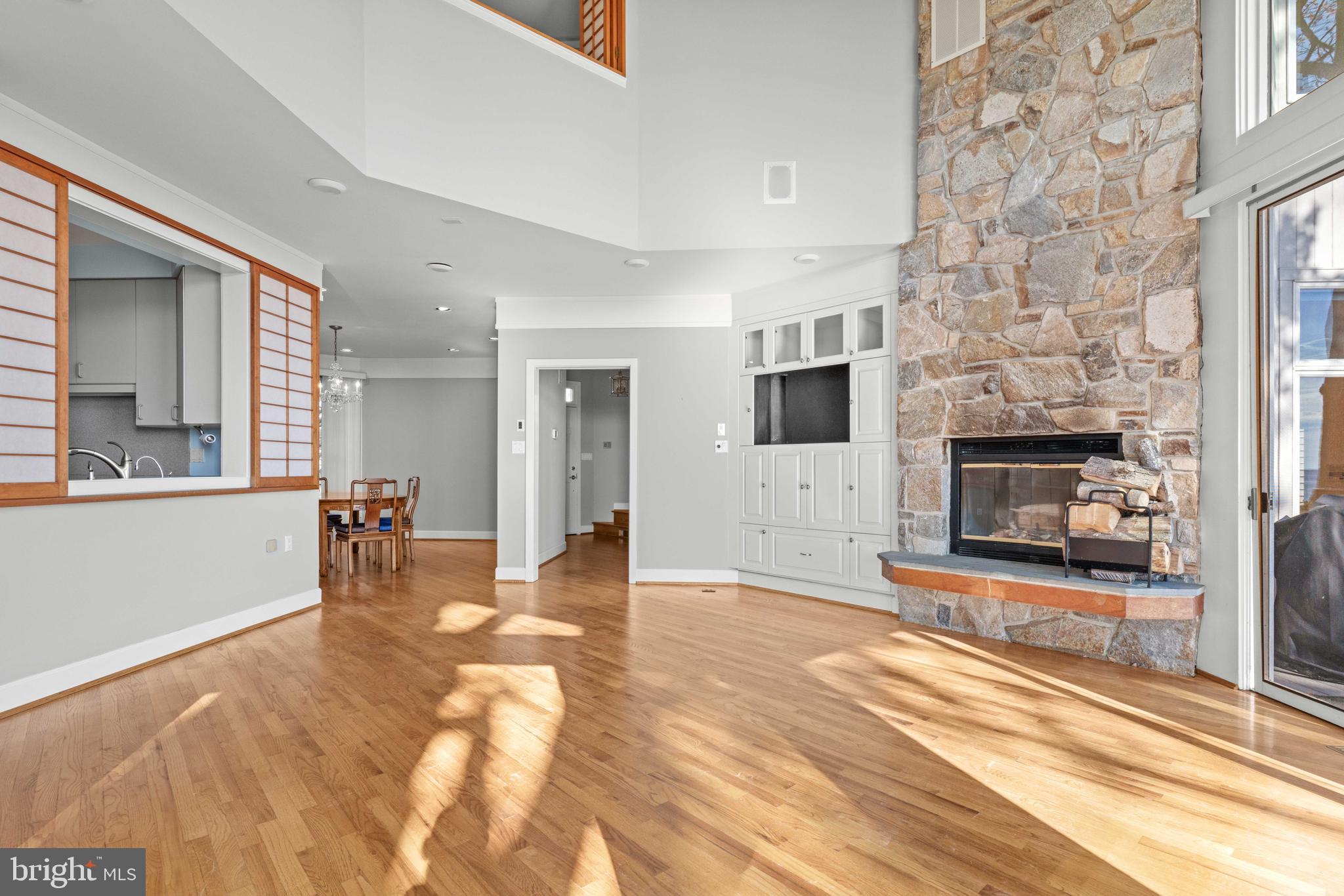 DEALE BEACH - Residential