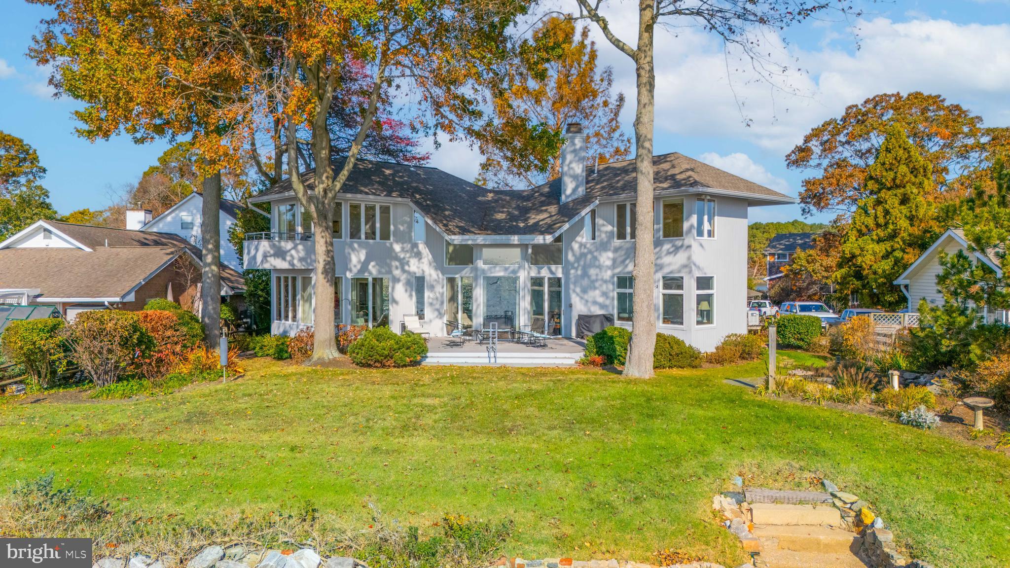 DEALE BEACH - Residential