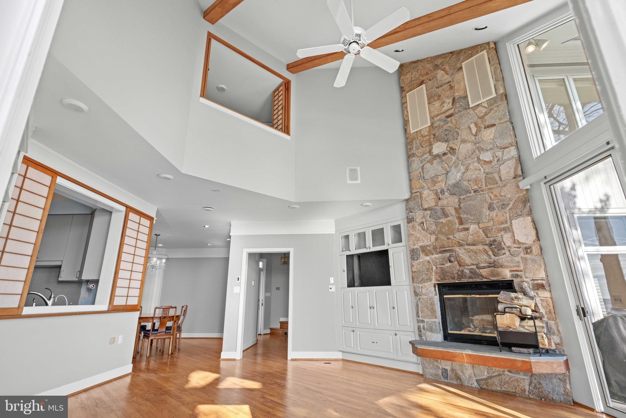 DEALE BEACH - Residential