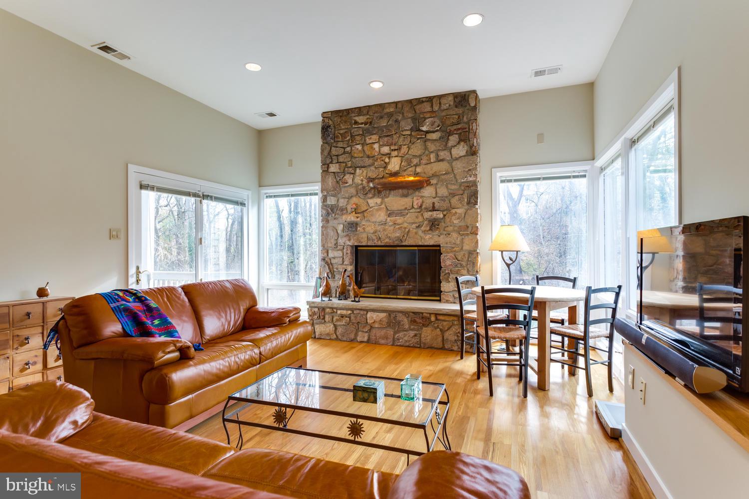 BELLEVUE FOREST - Residential